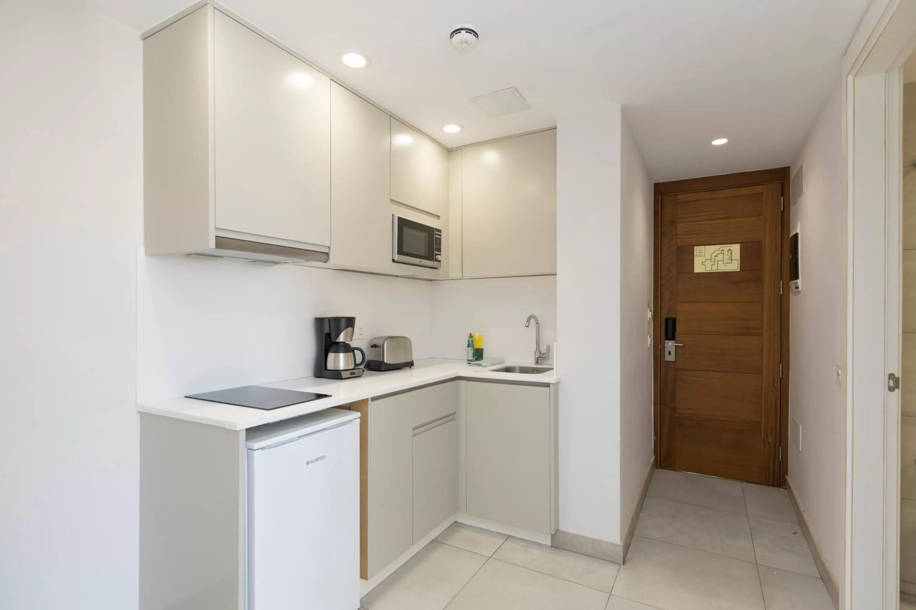 kitchen in Hotel LIVVO Veril Playa