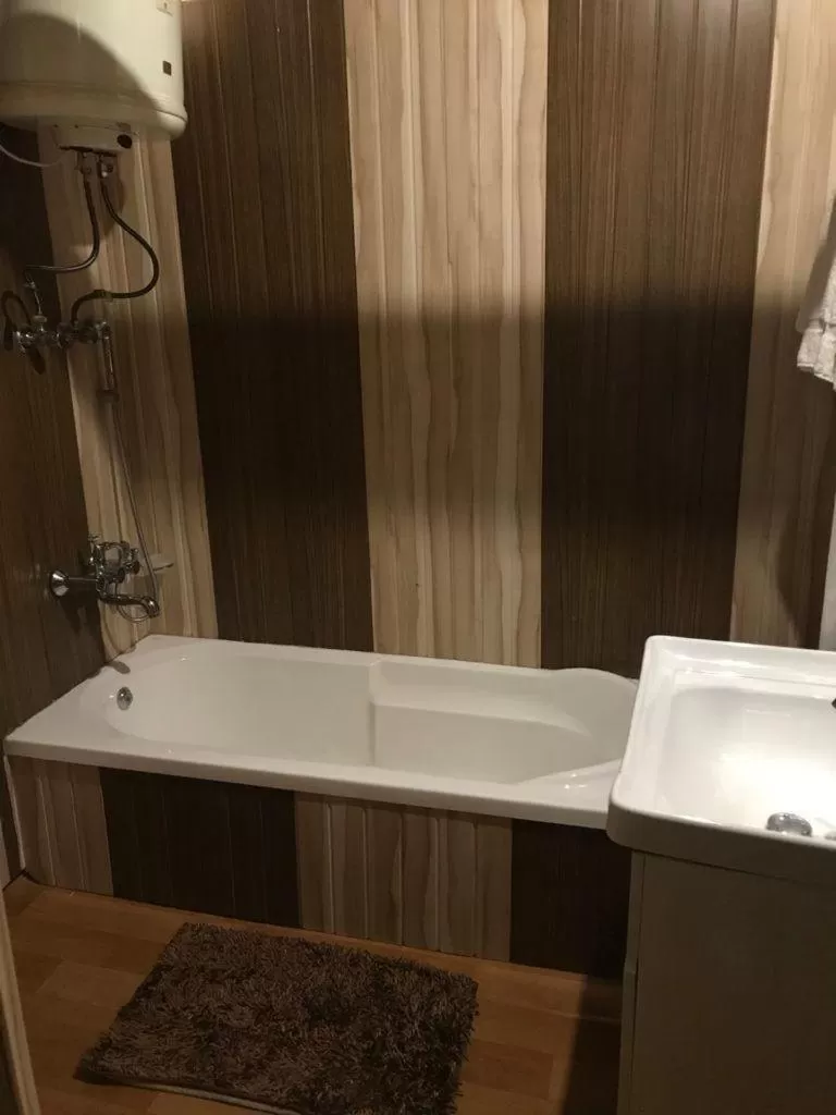 Shower, Bathroom in Nazneen Group Of Houseboats