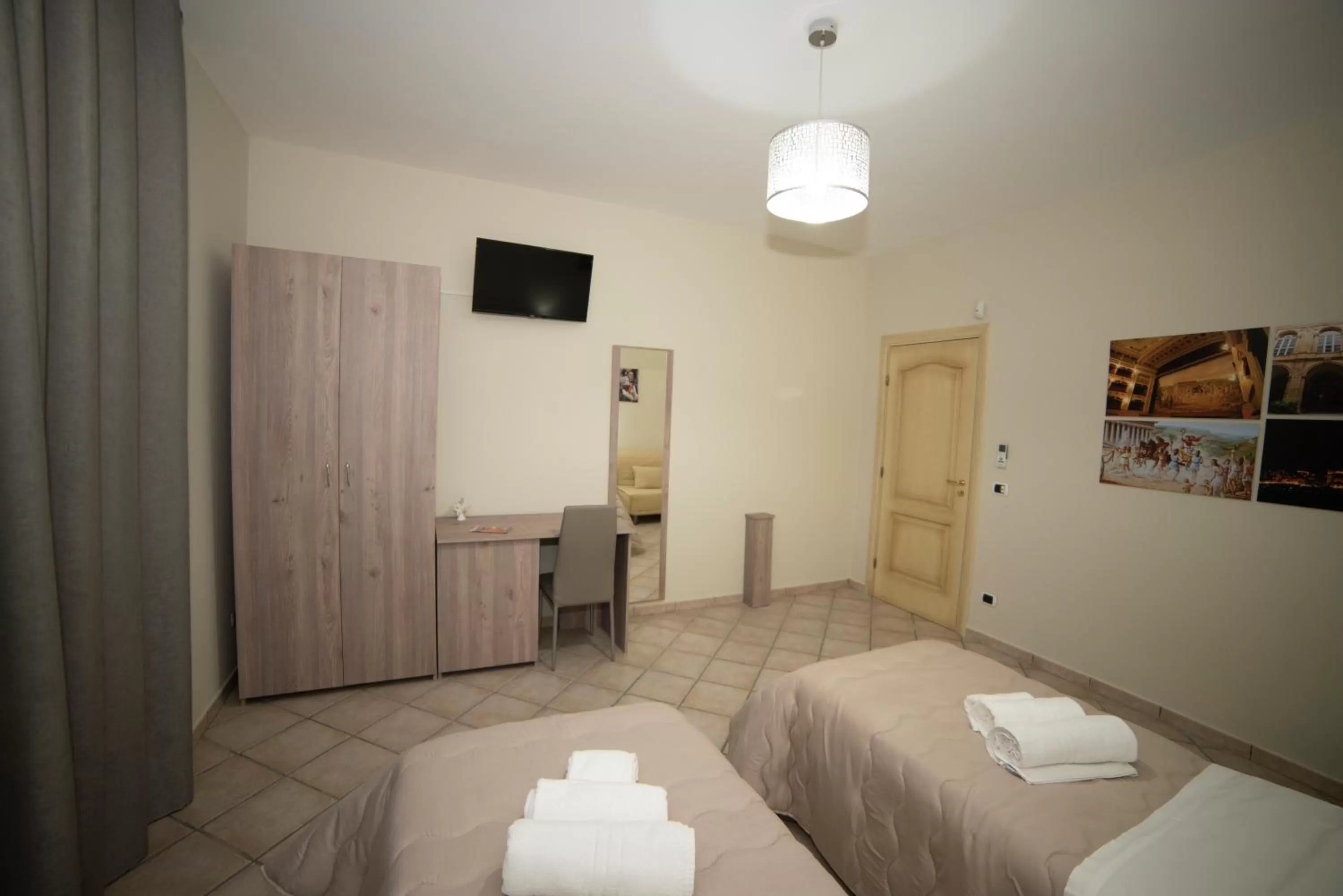 TV and multimedia, Bed in B&B La Terrazza Degli Scrittori