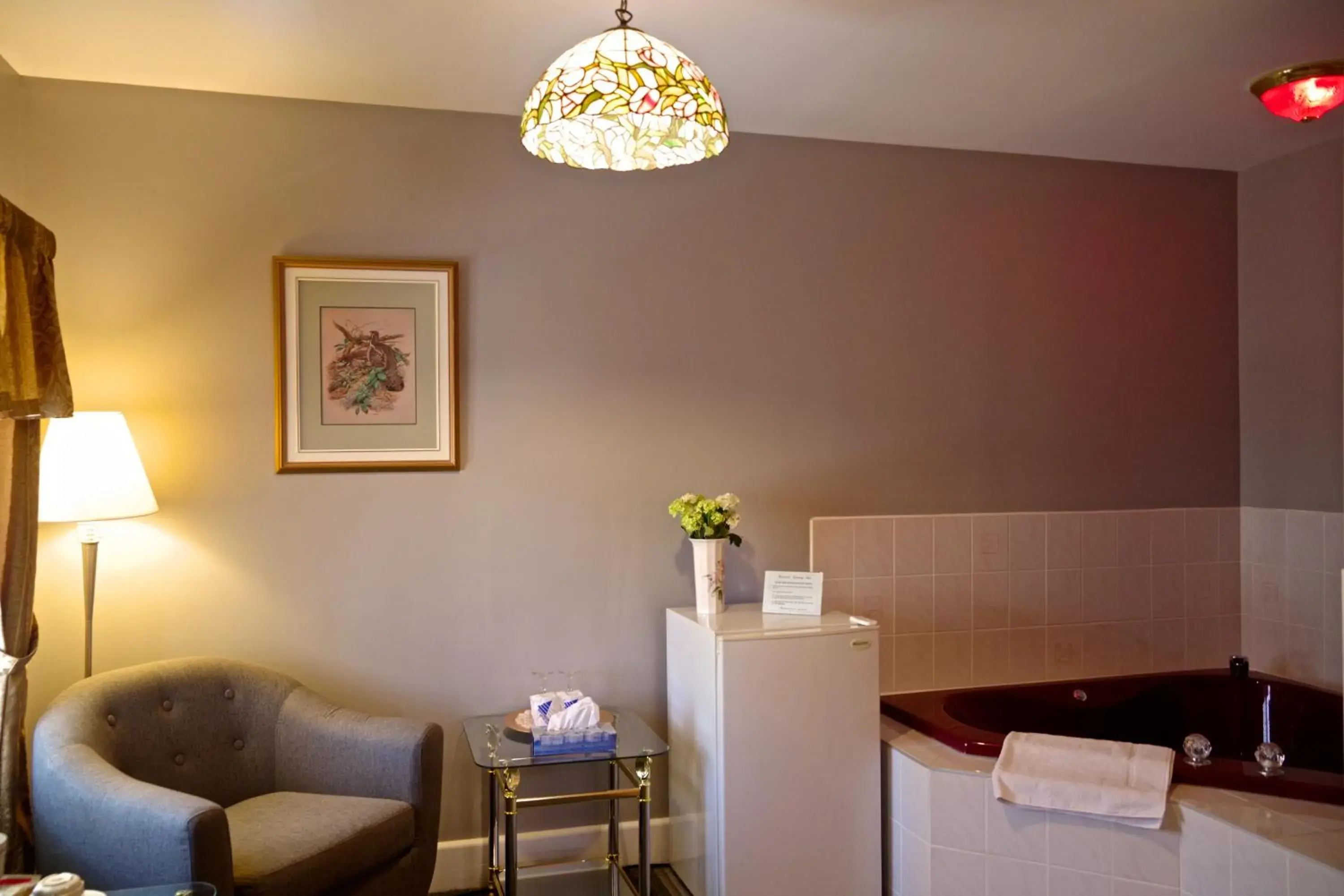 King Suite in Braeside Country Inn King Suite in Braeside Country Inn