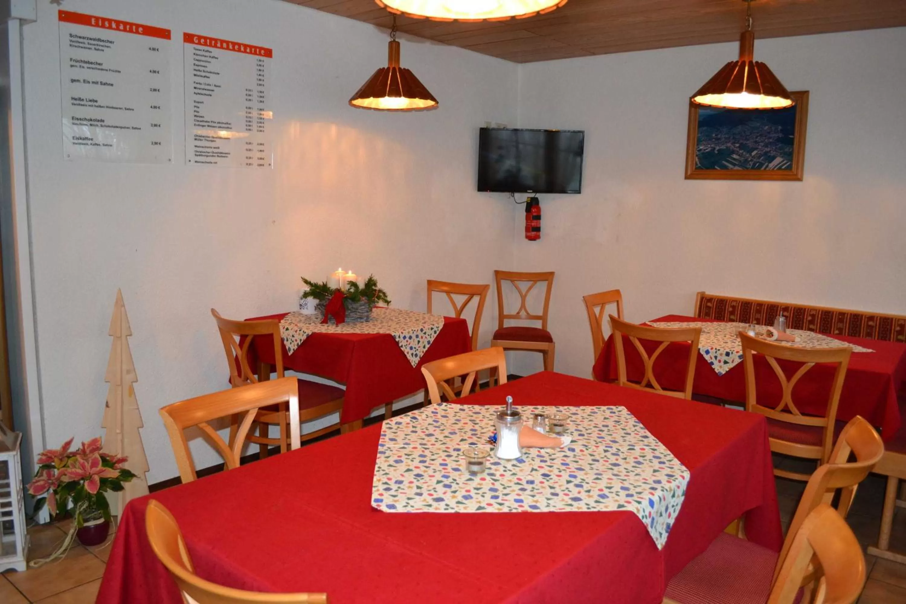 Seating area, Restaurant/Places to Eat in Gaestehaus Tagescafe Eckenfels