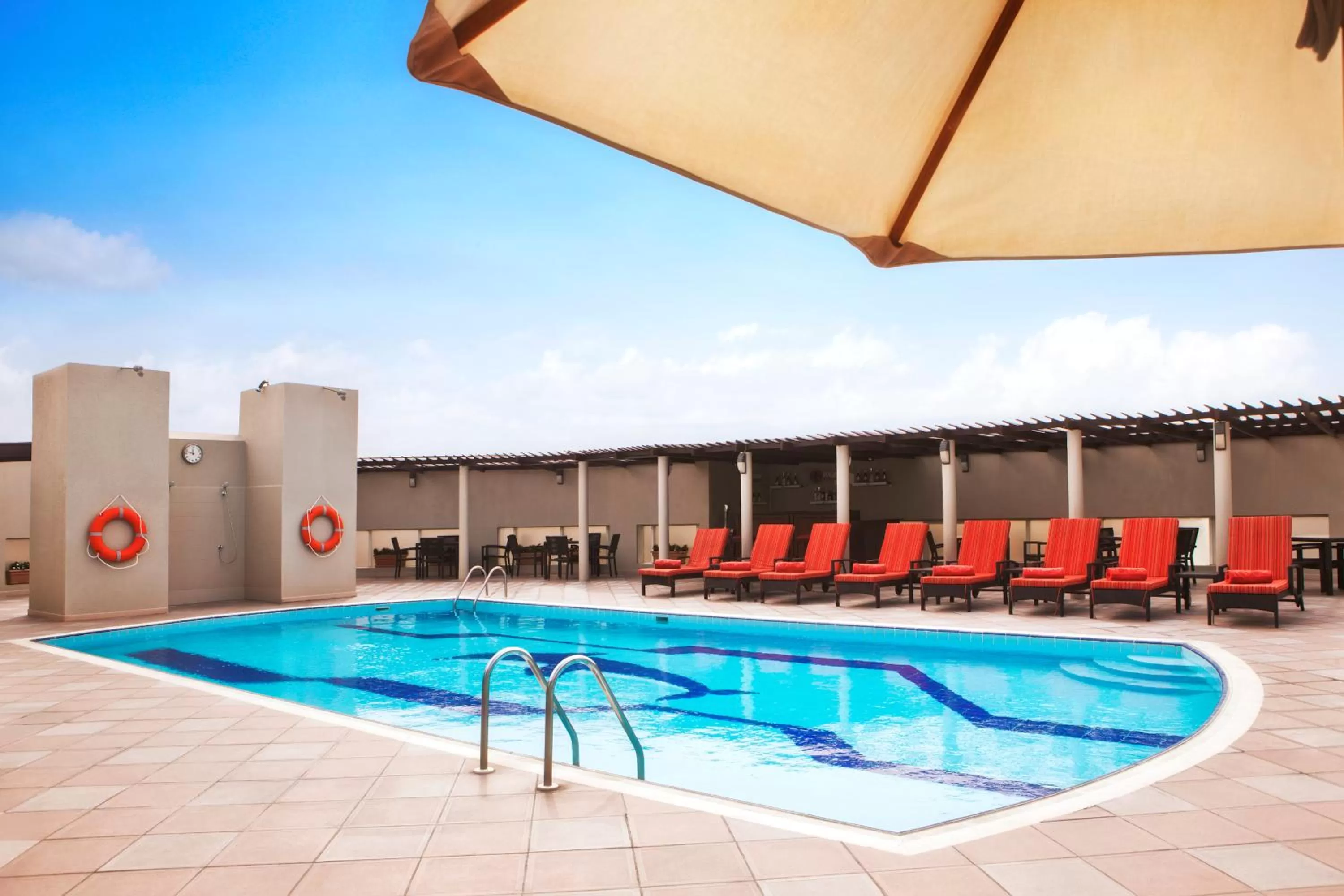 Swimming pool in Jumeira Rotana – Dubai
