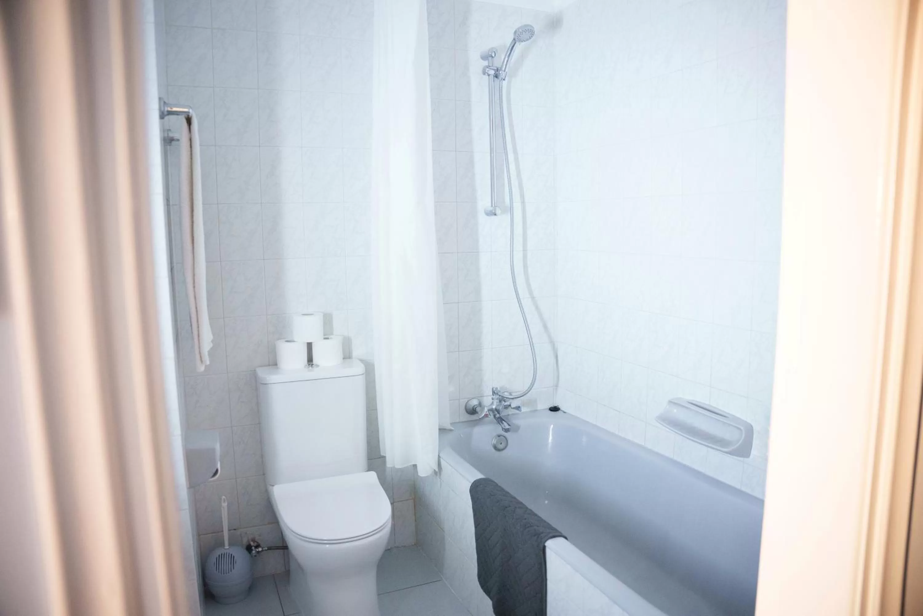 Bathroom in Konnos Bay Gardens