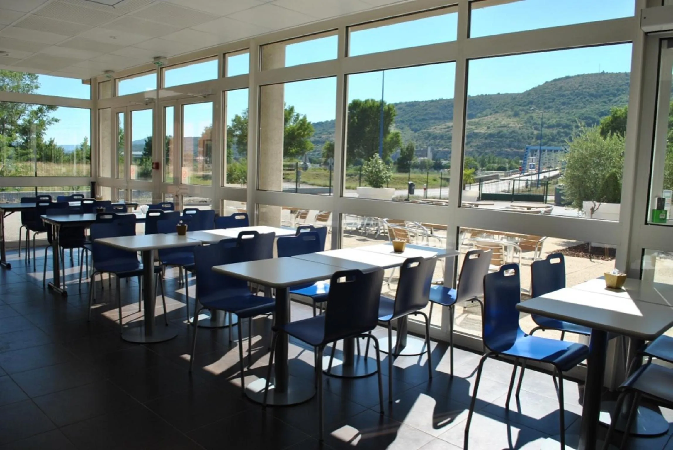 Lobby or reception in ibis budget Loriol Le Pouzin