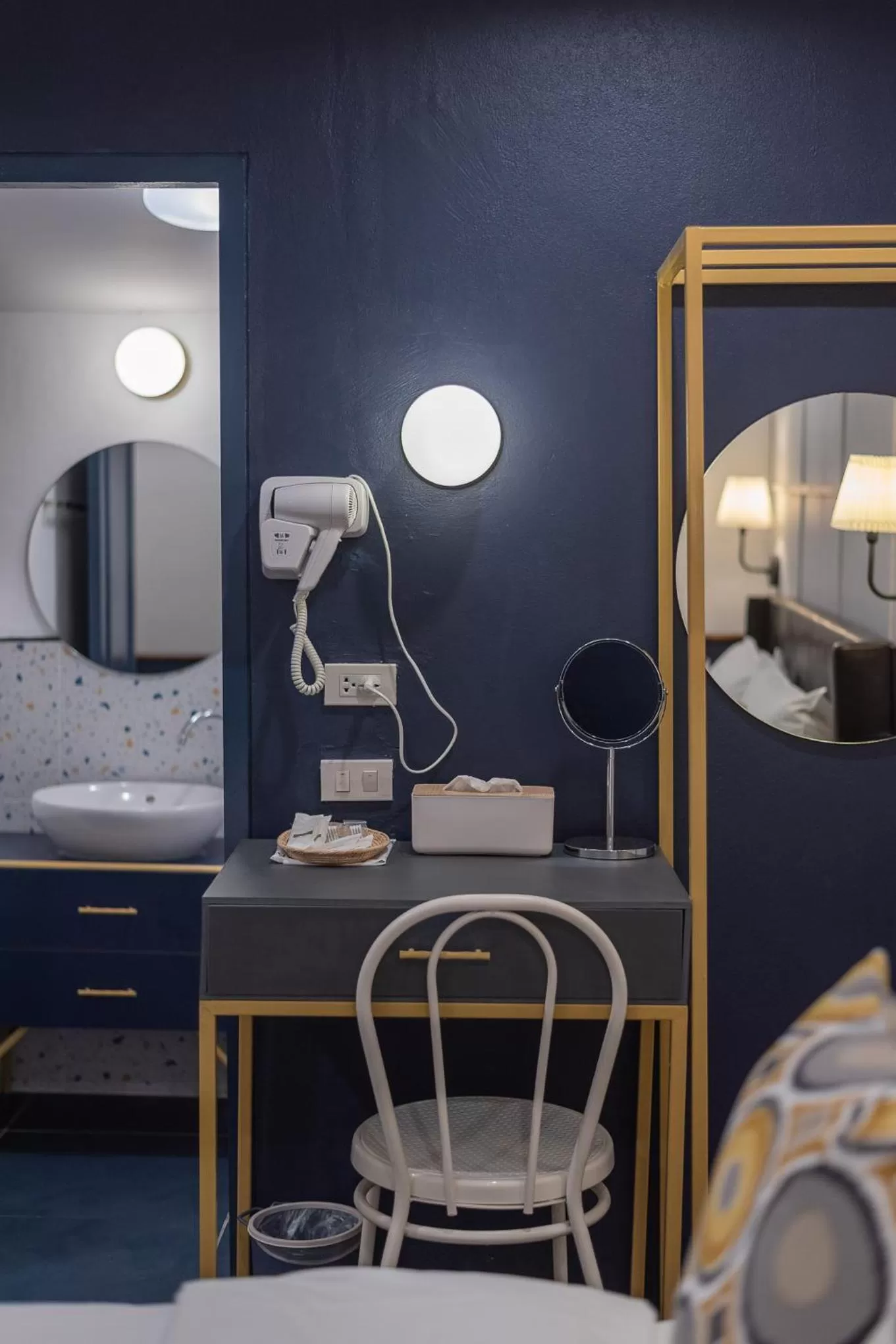 heating in The Mellow Pillow Hotel @ Chiang Mai Gate