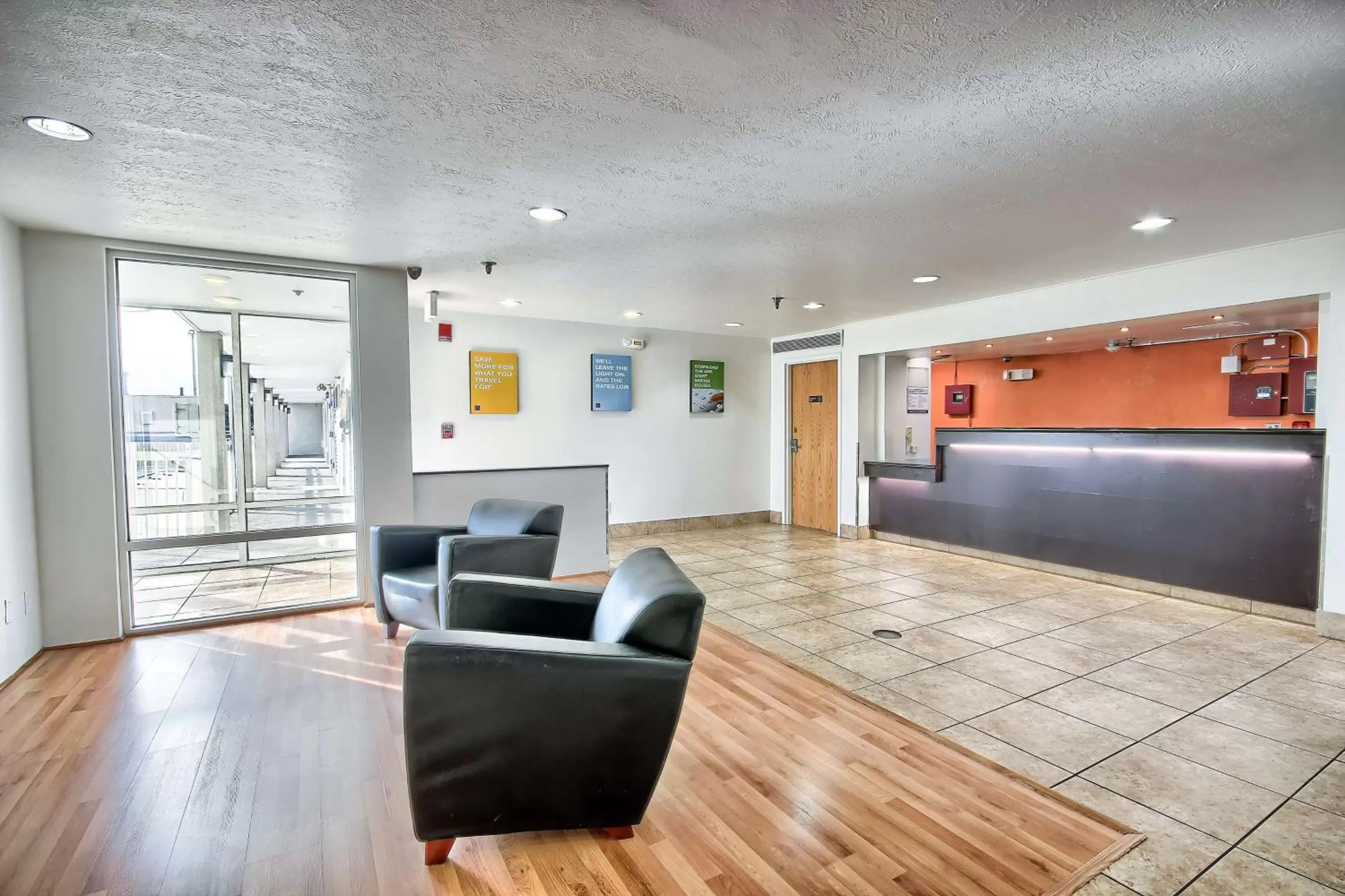 Lobby or reception in Motel 6-Columbus, OH - West