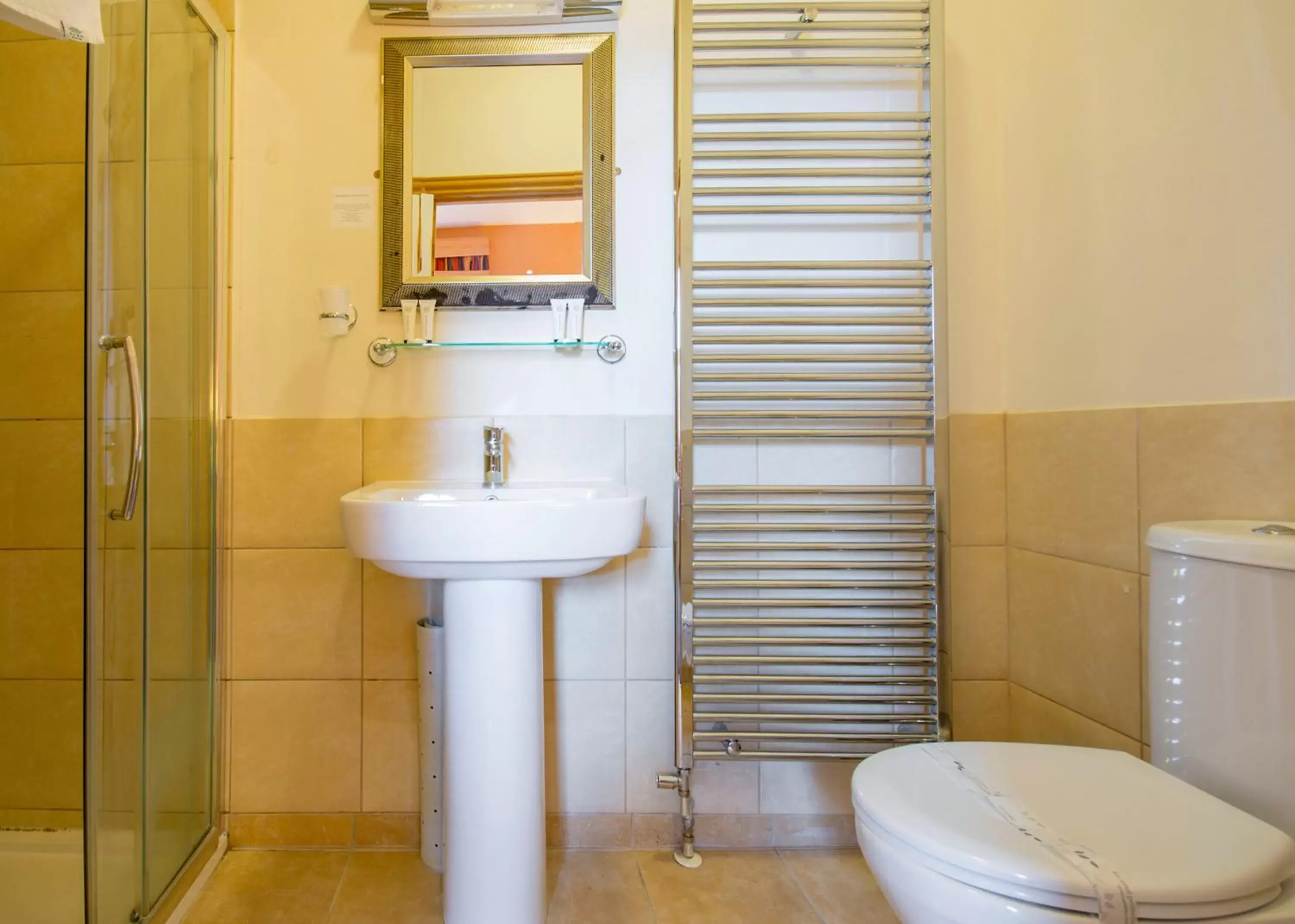 Twin Room in Smiths Hotel Twin Room in Smiths Hotel