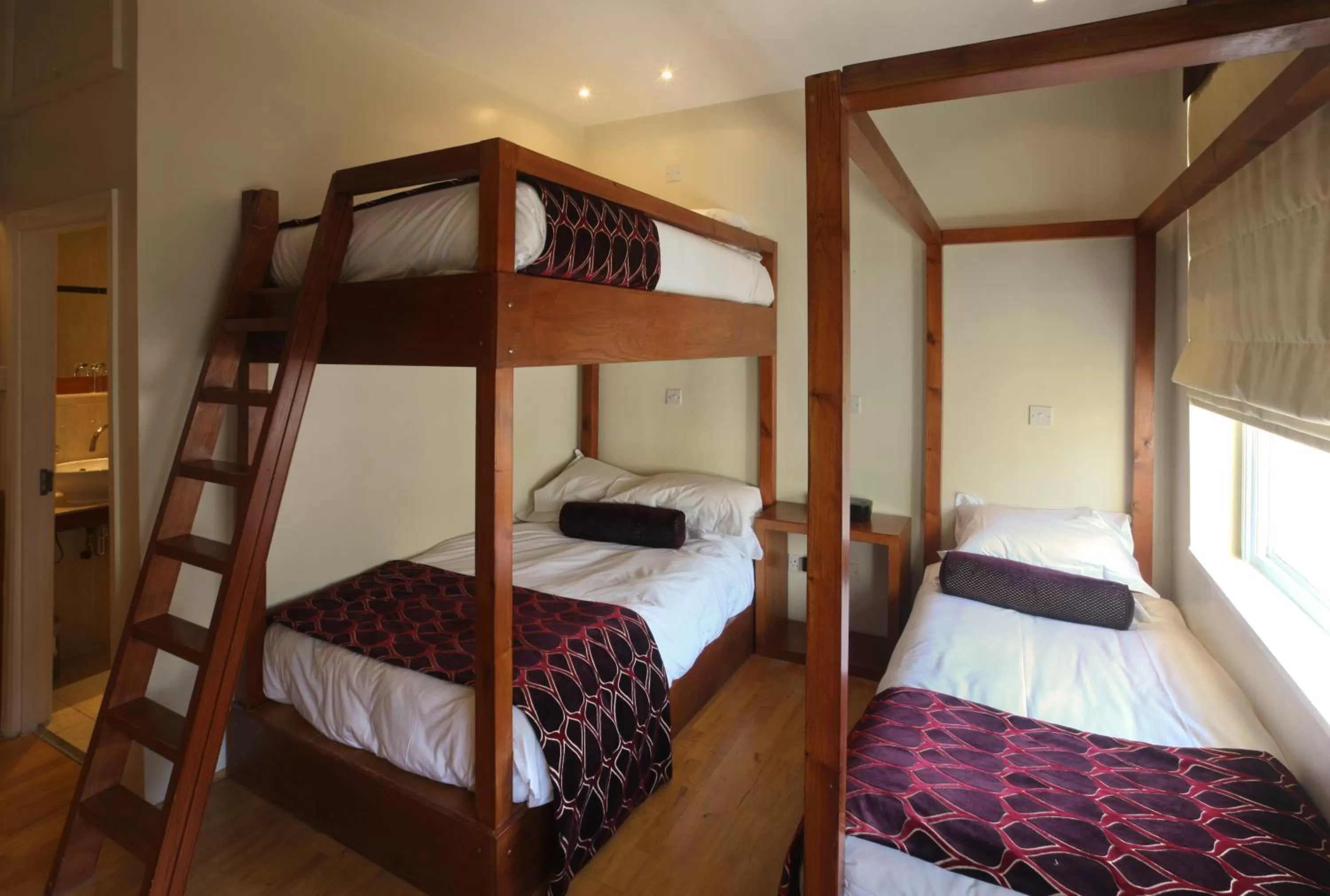 Bed, Bunk Bed in Mayflower Hotel