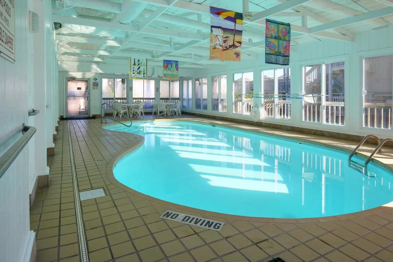 Swimming pool in Outer Banks Beach Club