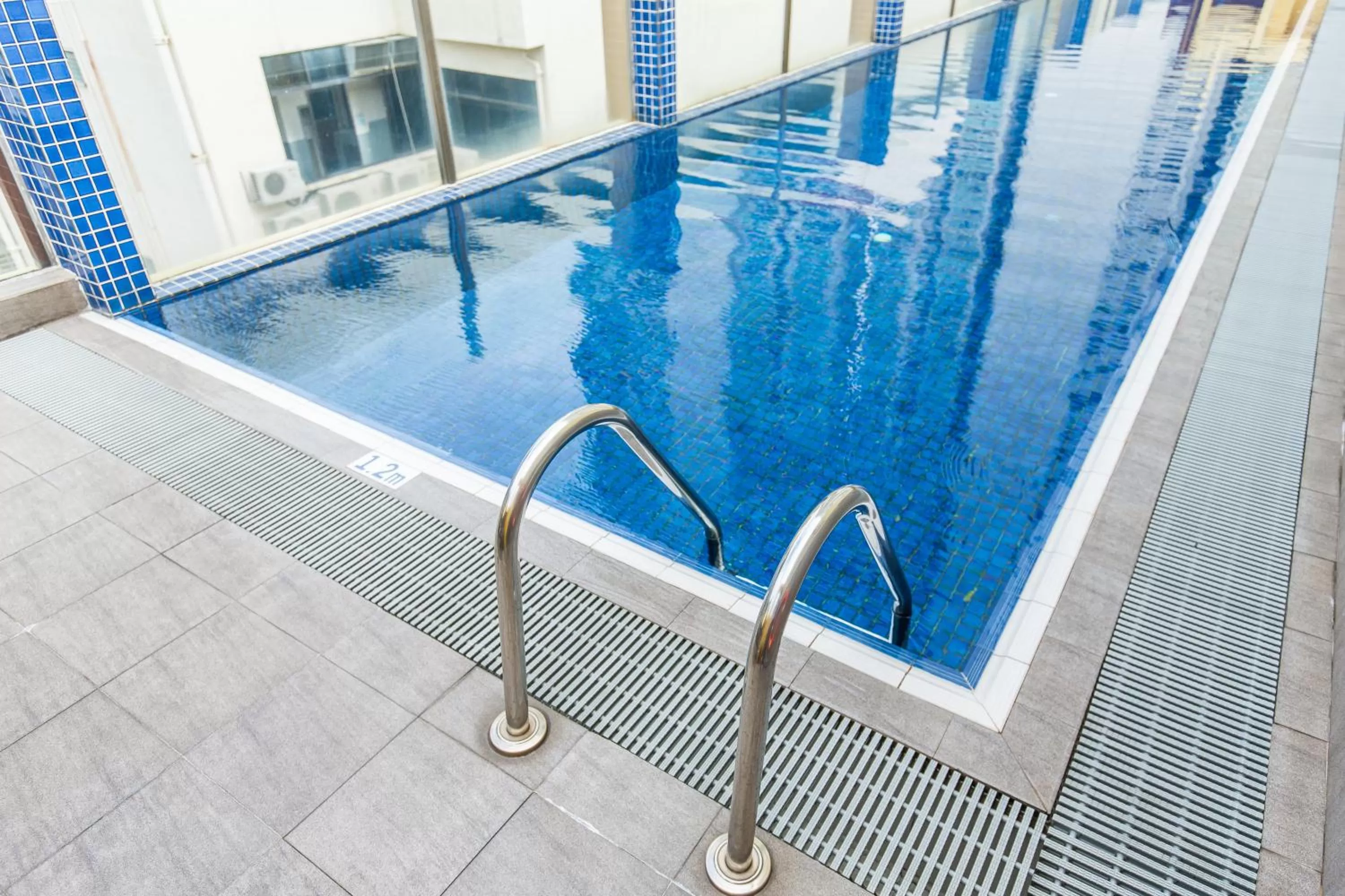 Swimming pool in ibis budget Singapore Imperial