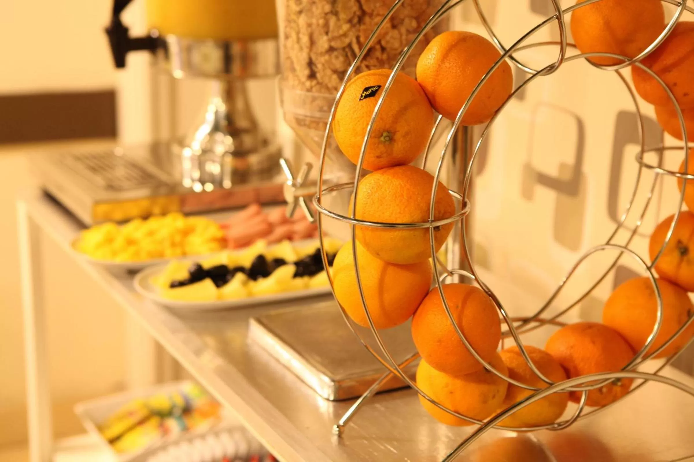 Food and drinks in Sun Hotel