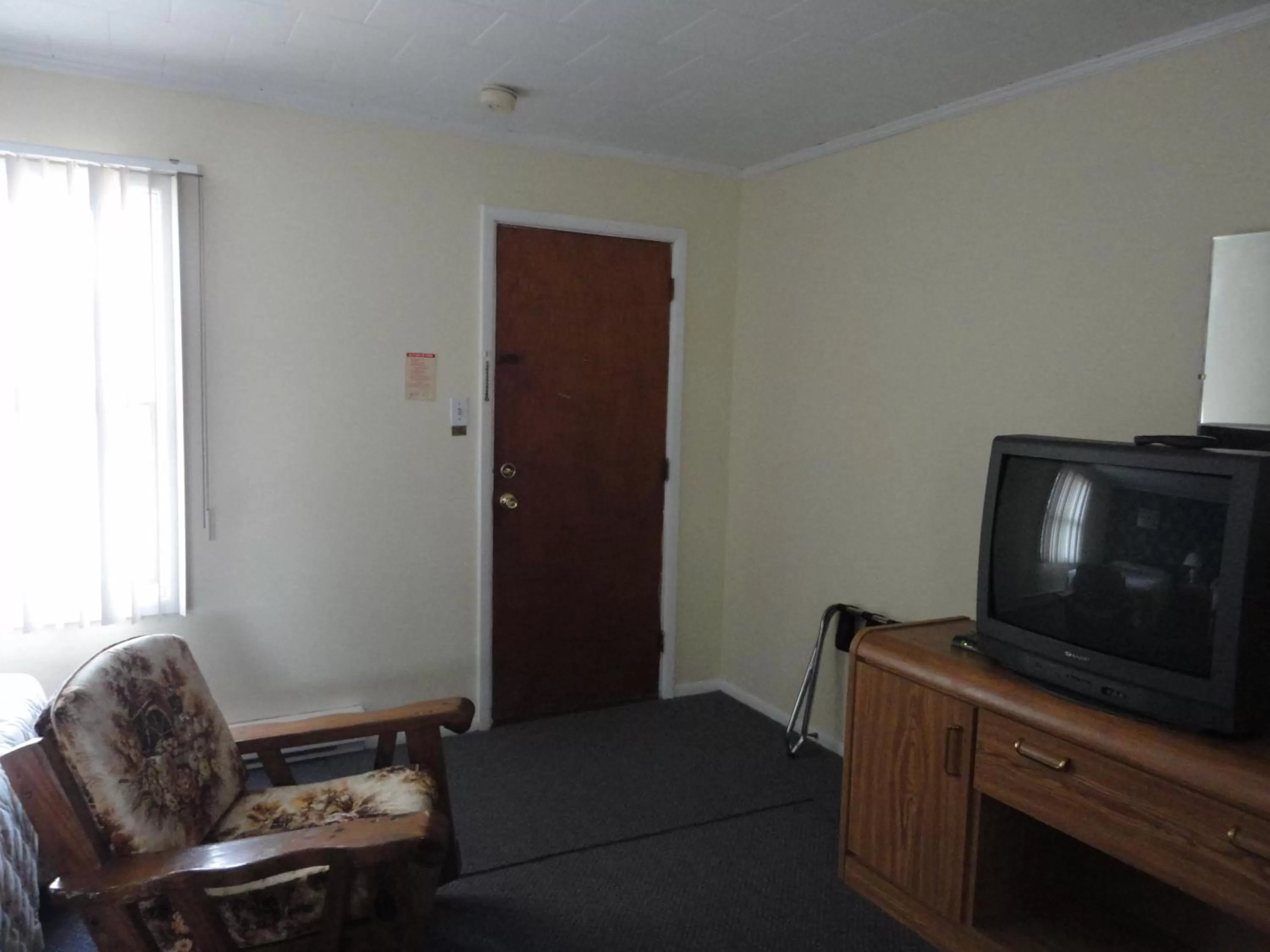 Day in Hipwell's Motel