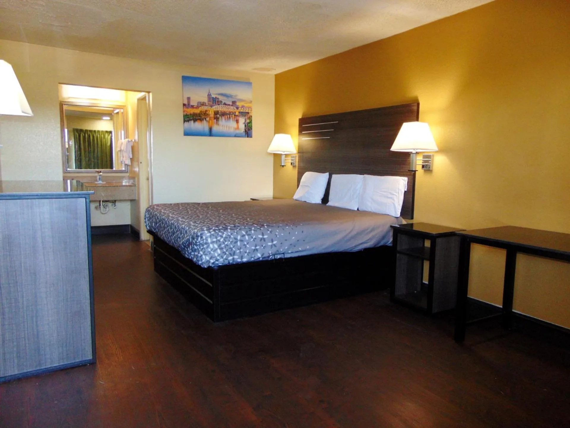 King Room - Smoking  in Knights Inn Antioch