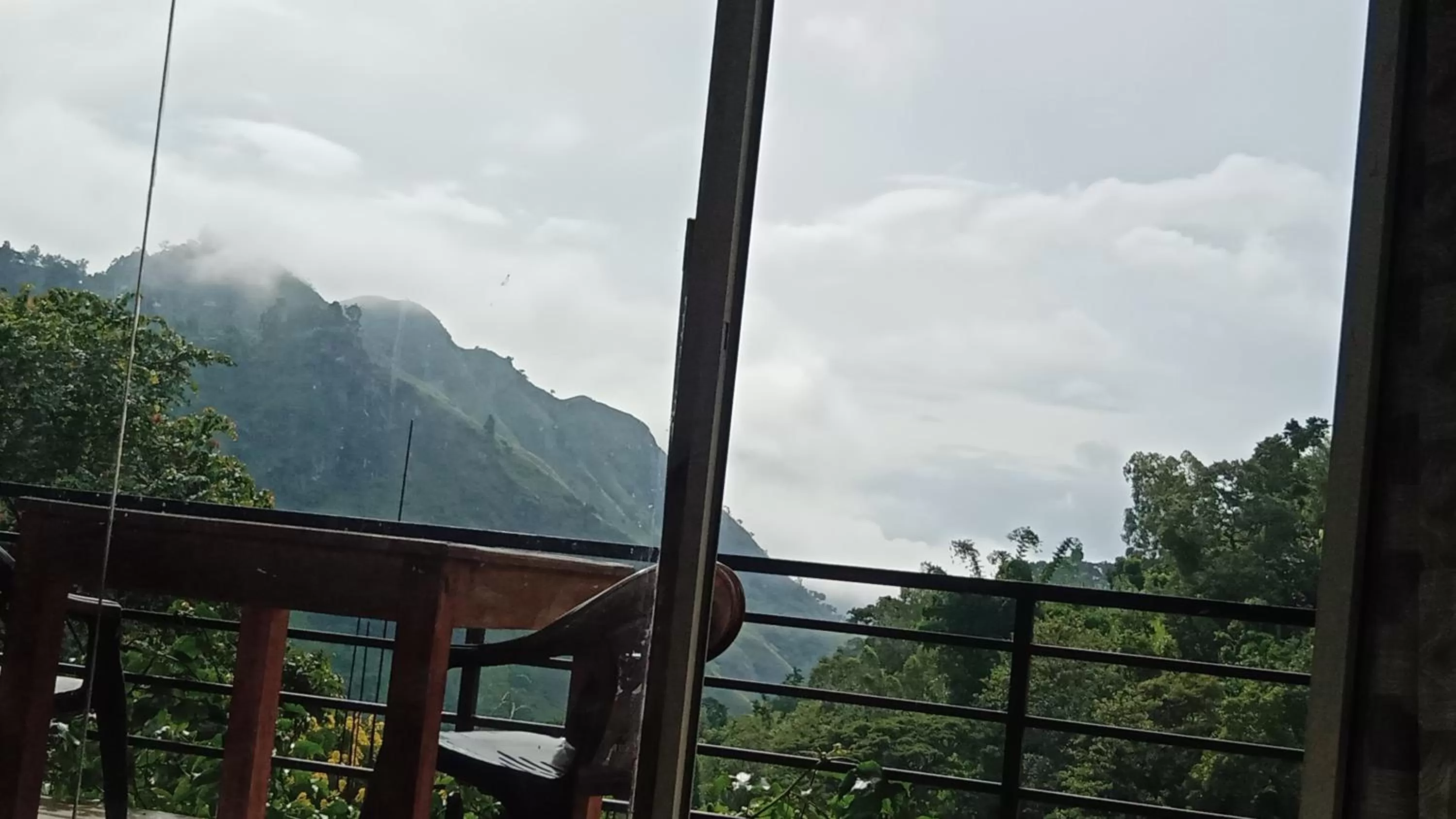 Mountain View in Ella Lucky Panoramic