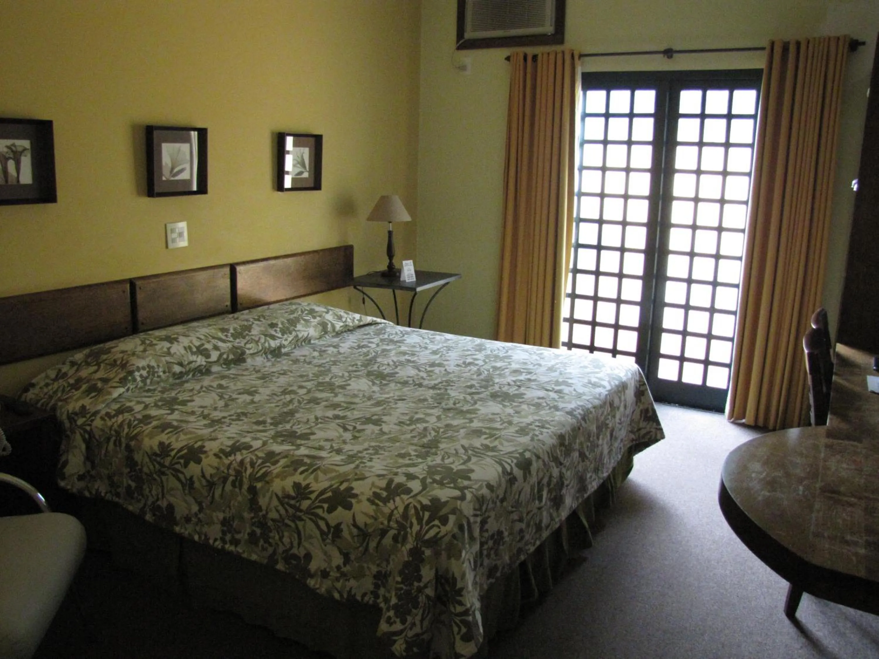 Bed in Mariá Plaza Hotel
