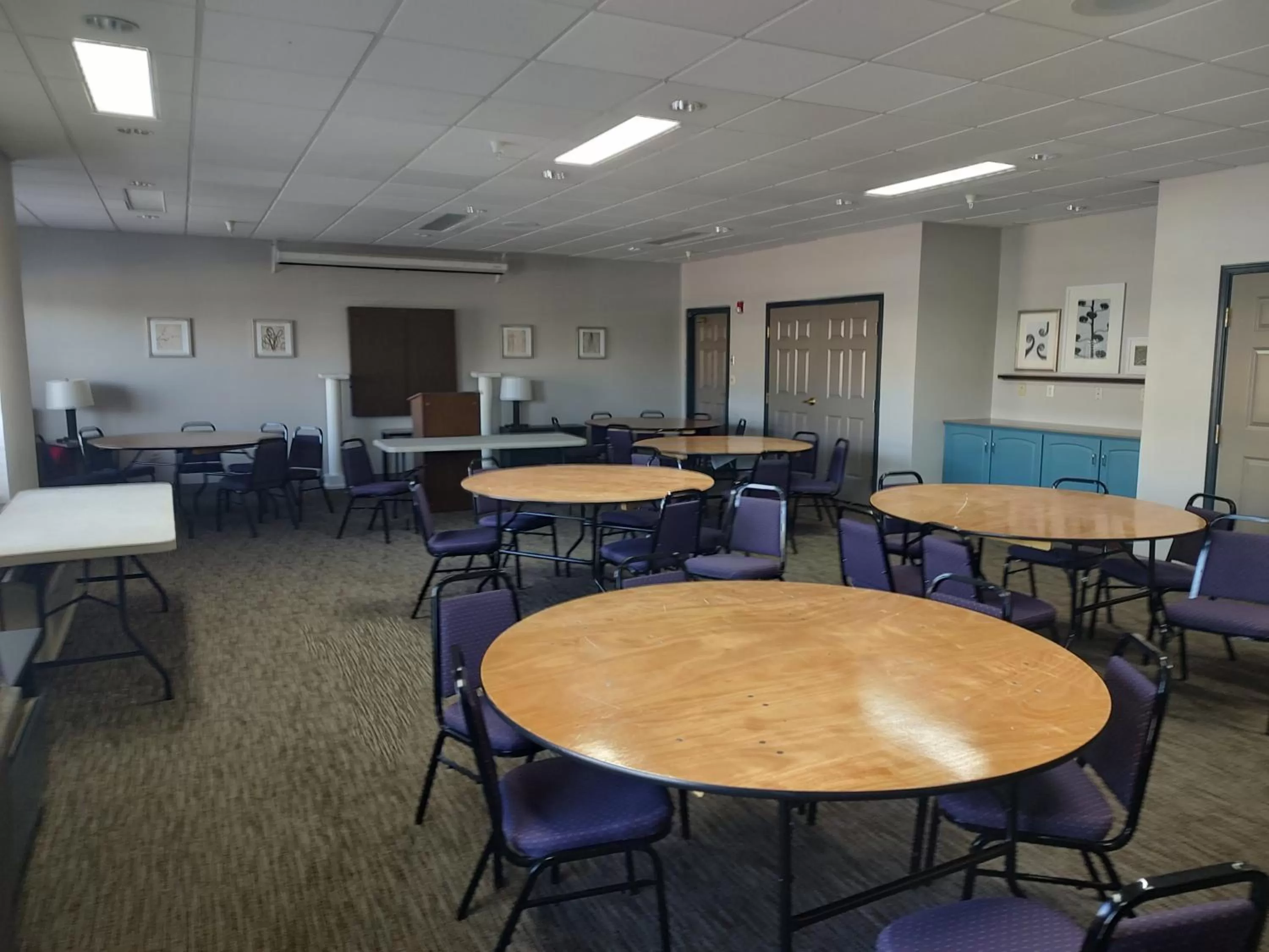 Meeting/conference room in Country Inn & Suites by Radisson, Hinesville, GA