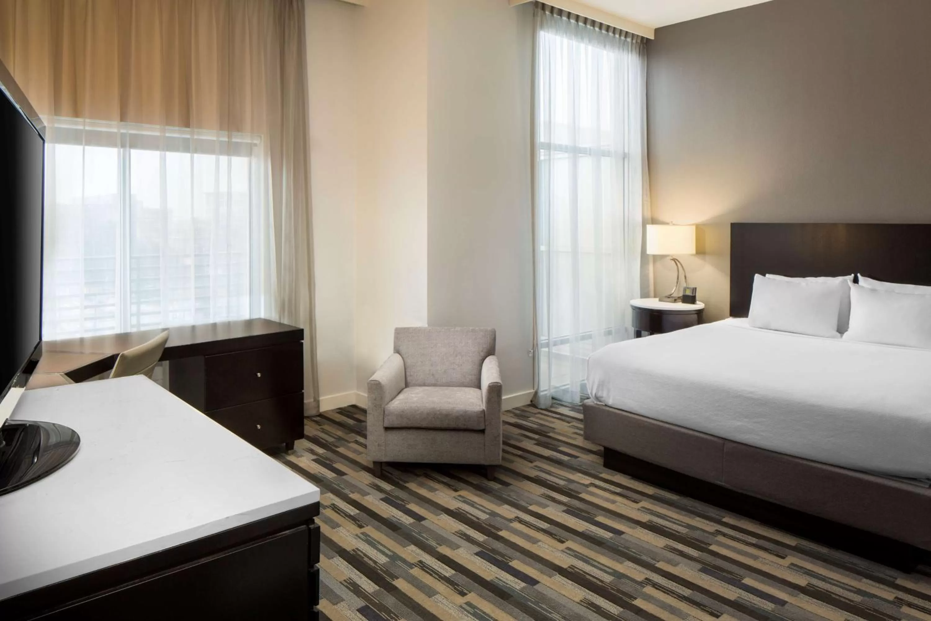 Photo of the whole room, Bed in Hyatt House Charlotte Center City