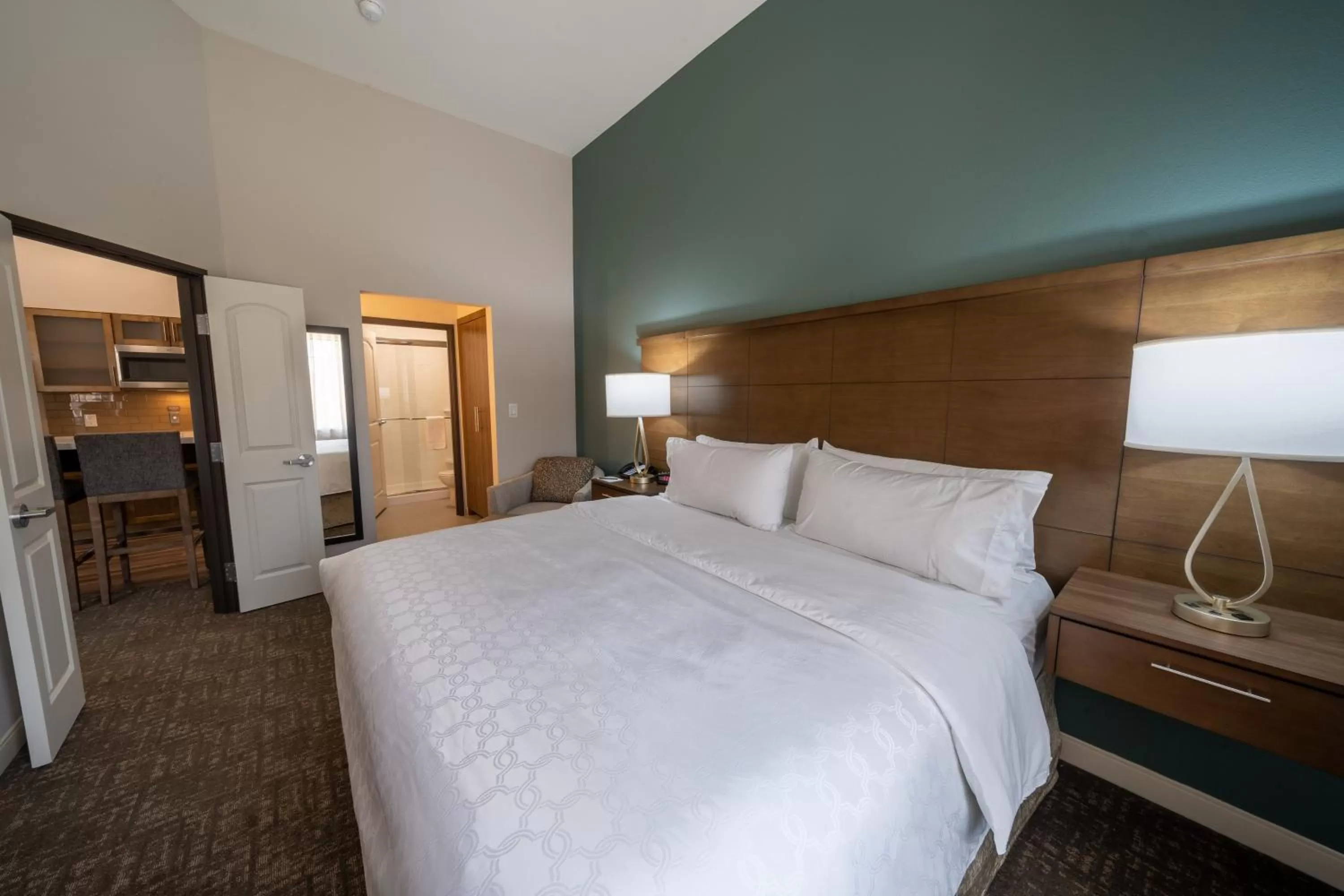 Photo of the whole room, Bed in Staybridge Suites Houston East - Baytown by IHG