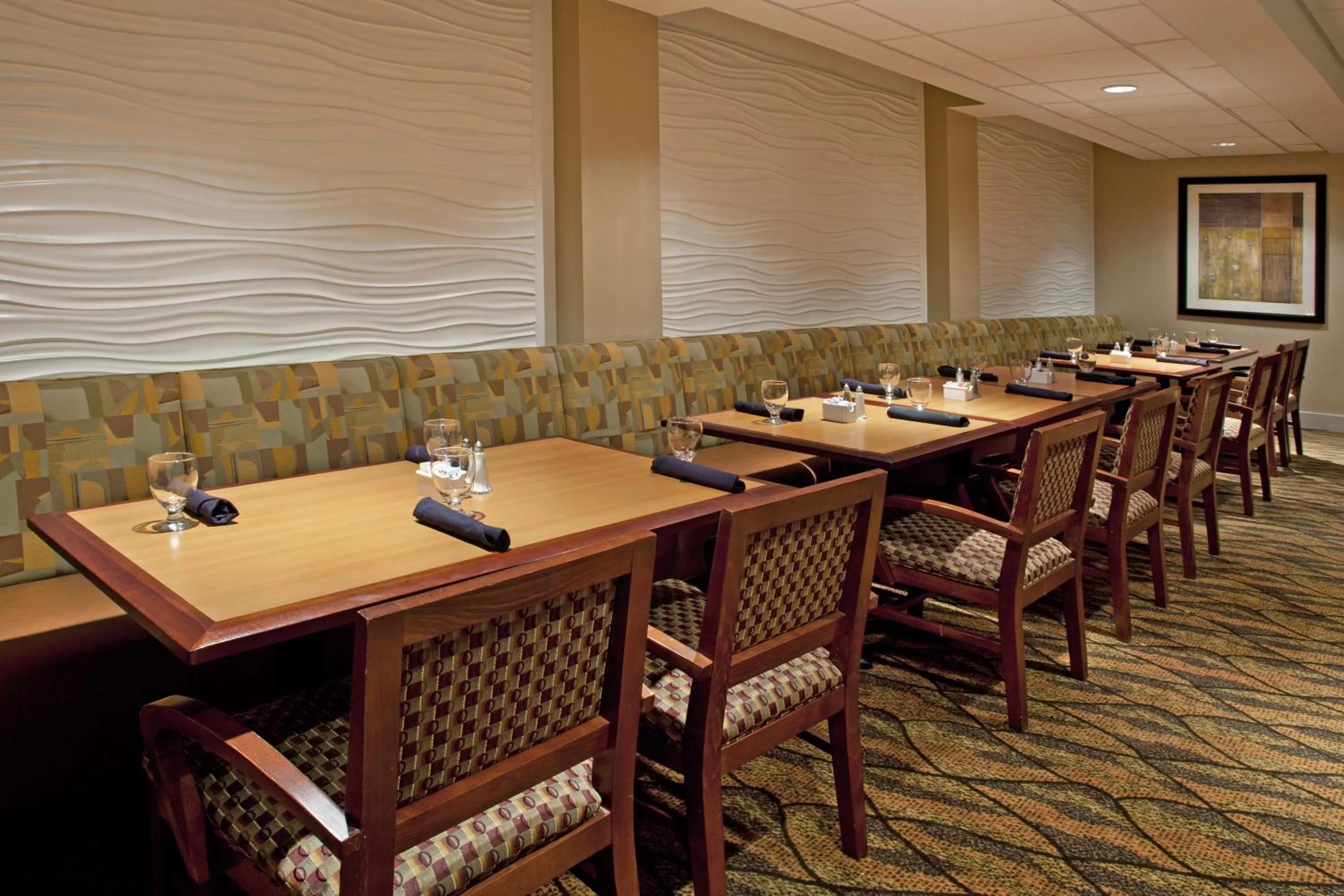 Restaurant/places to eat in Holiday Inn Columbus Dwtn-Capitol Square by IHG