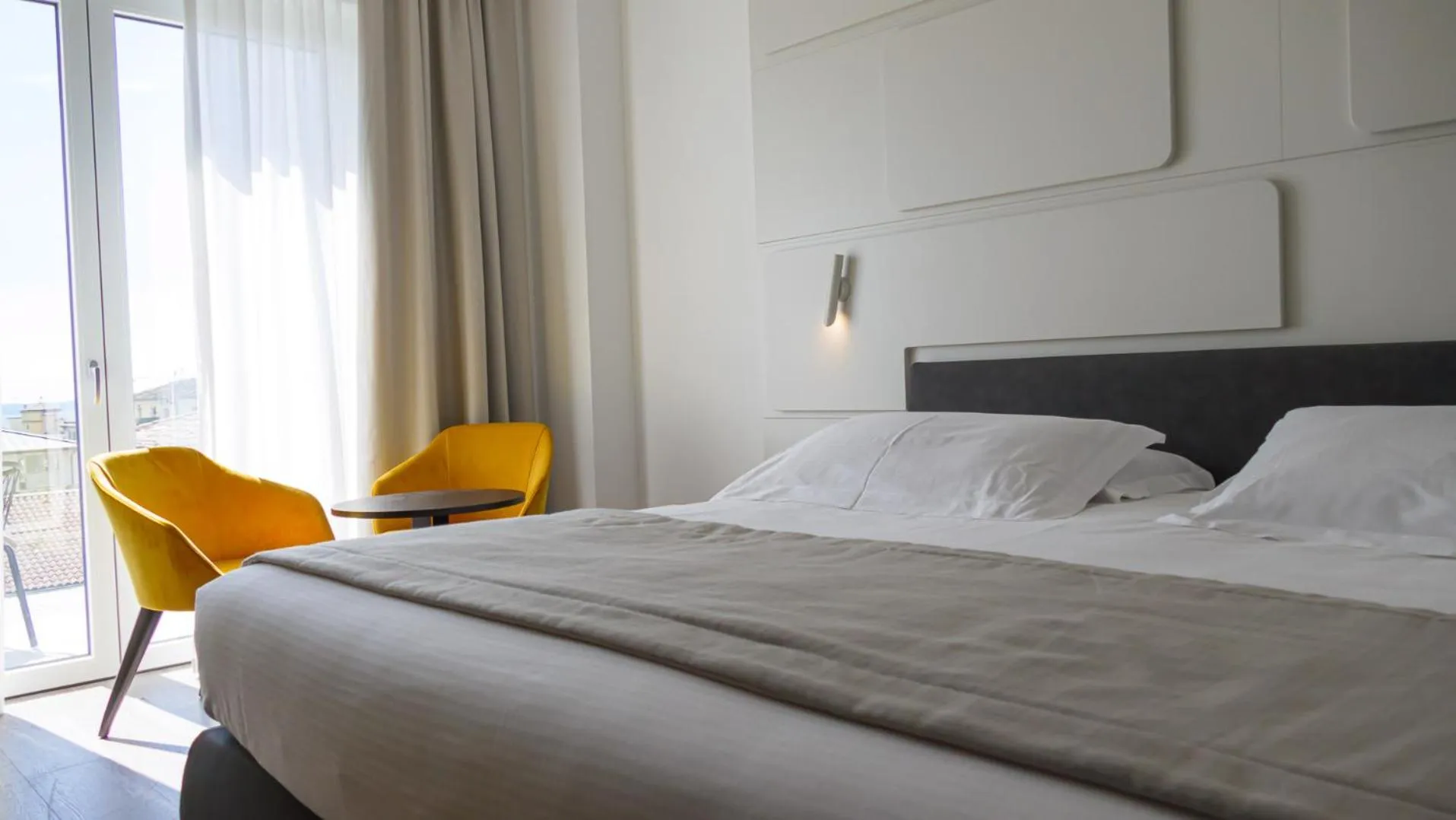 Bedroom, Bed in Solho Hotel