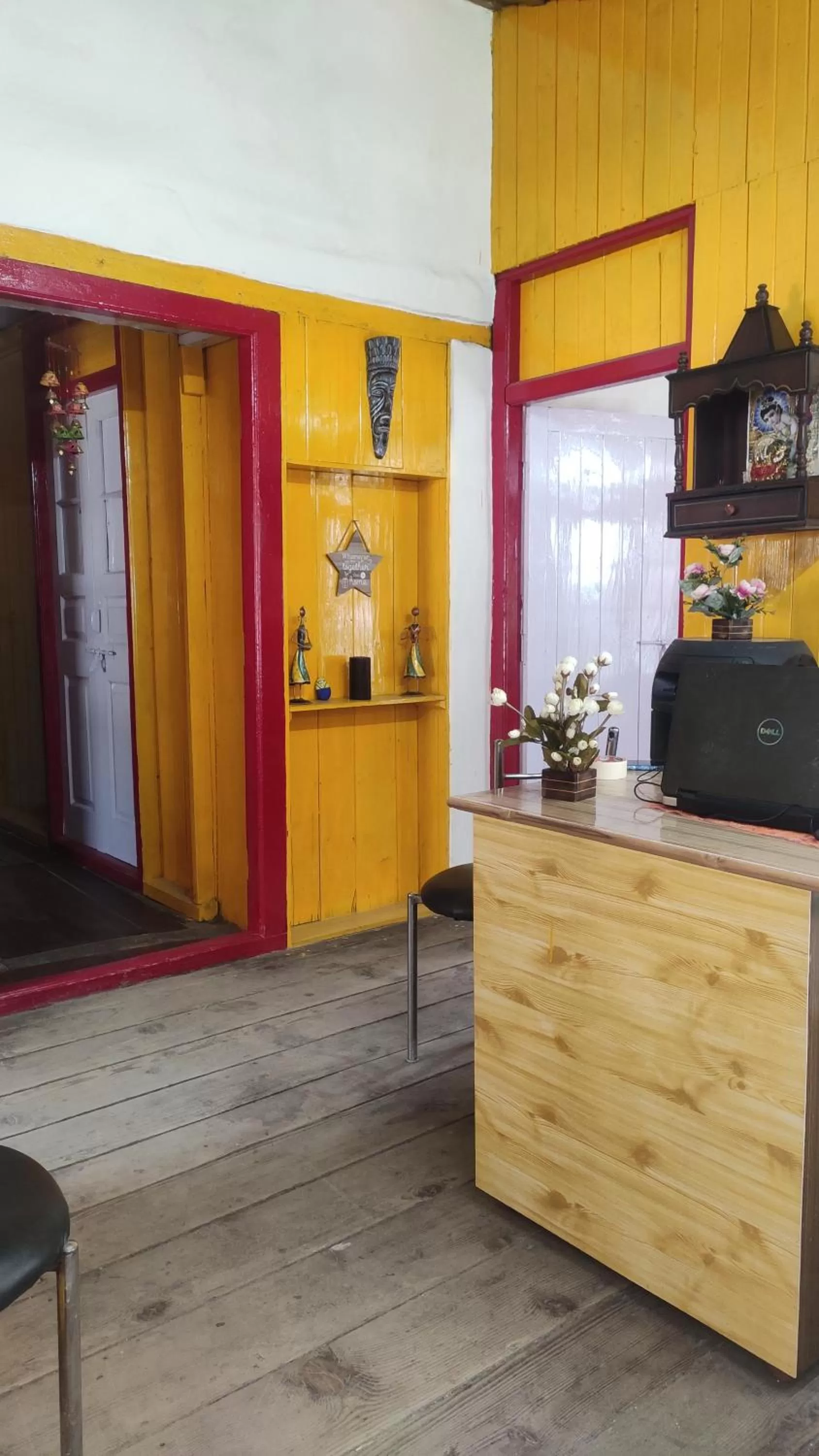 Lobby or reception in The Prasher Lodge Mall Road Manali