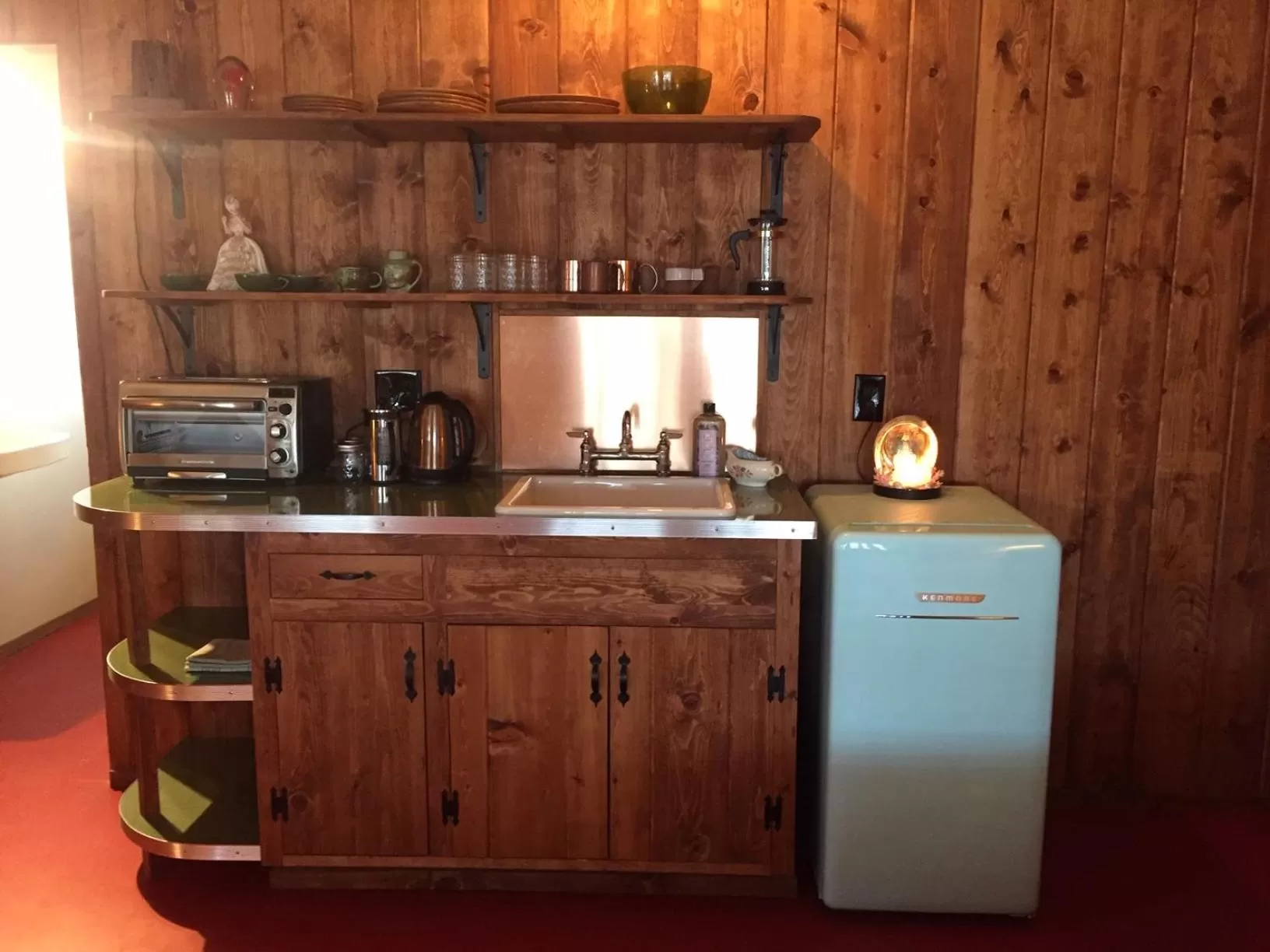Kitchen/Kitchenette in Joshua Tree Ranch House
