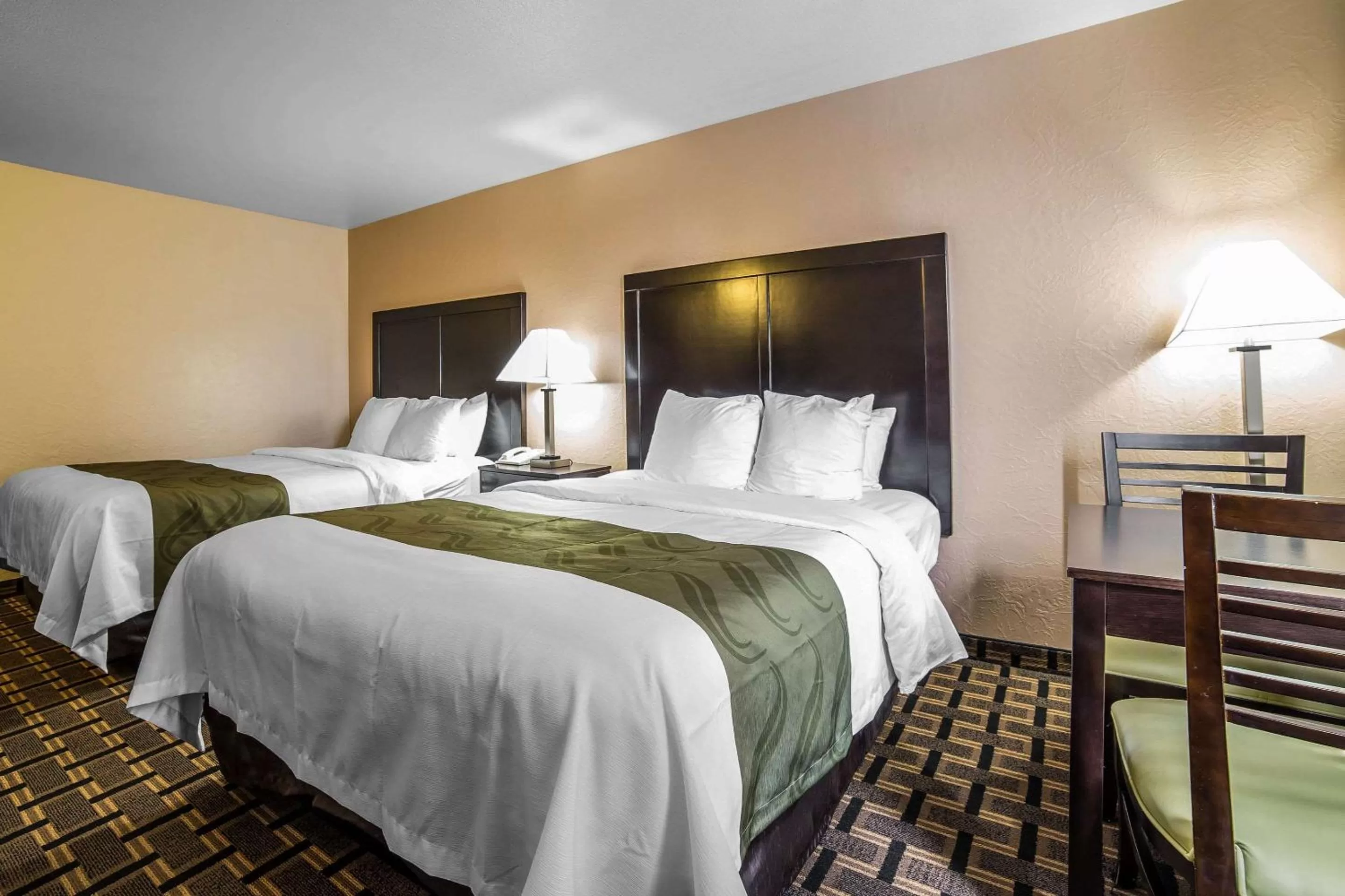 Photo of the whole room, Bed in Quality Inn Zion Park Area