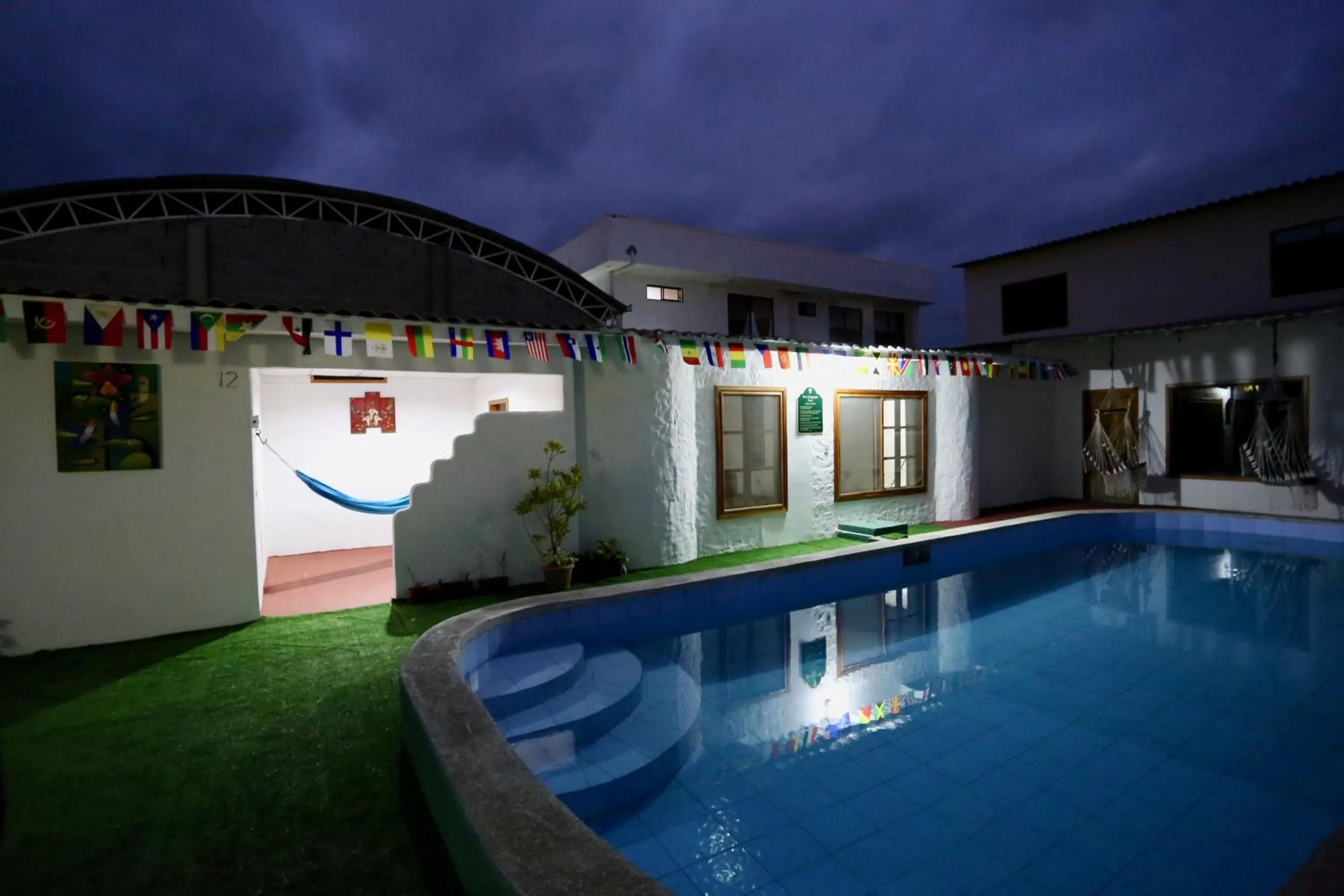 Pool view, Swimming Pool in The Galapagos Pearl B&B