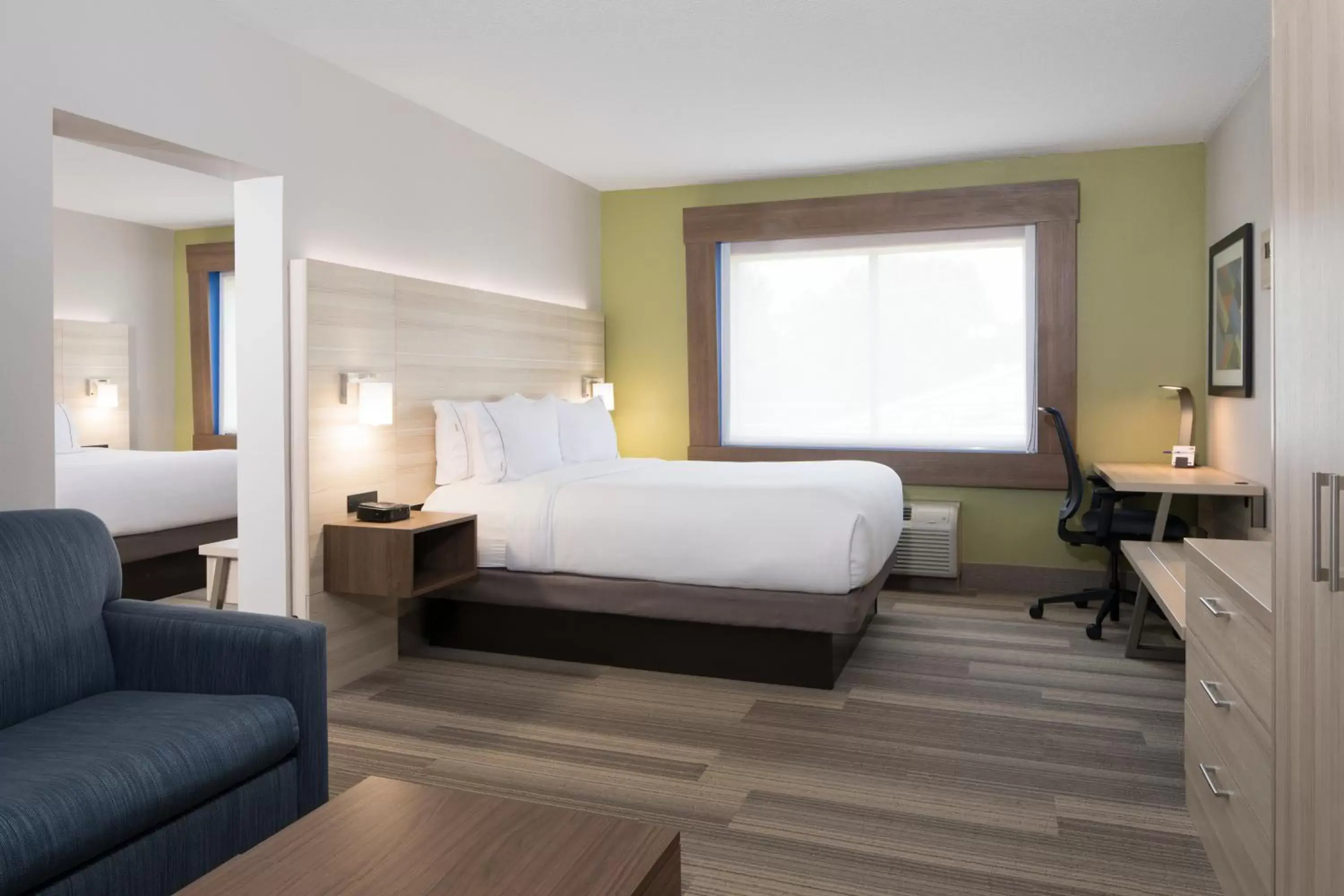 Holiday Inn Express Louisville Northeast by IHG Holiday Inn Express Louisville Northeast by IHG
