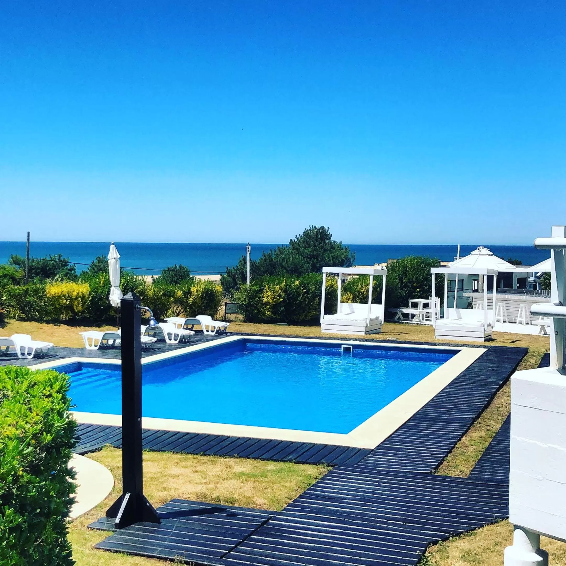 Swimming Pool in Hotel Las Olas Resort