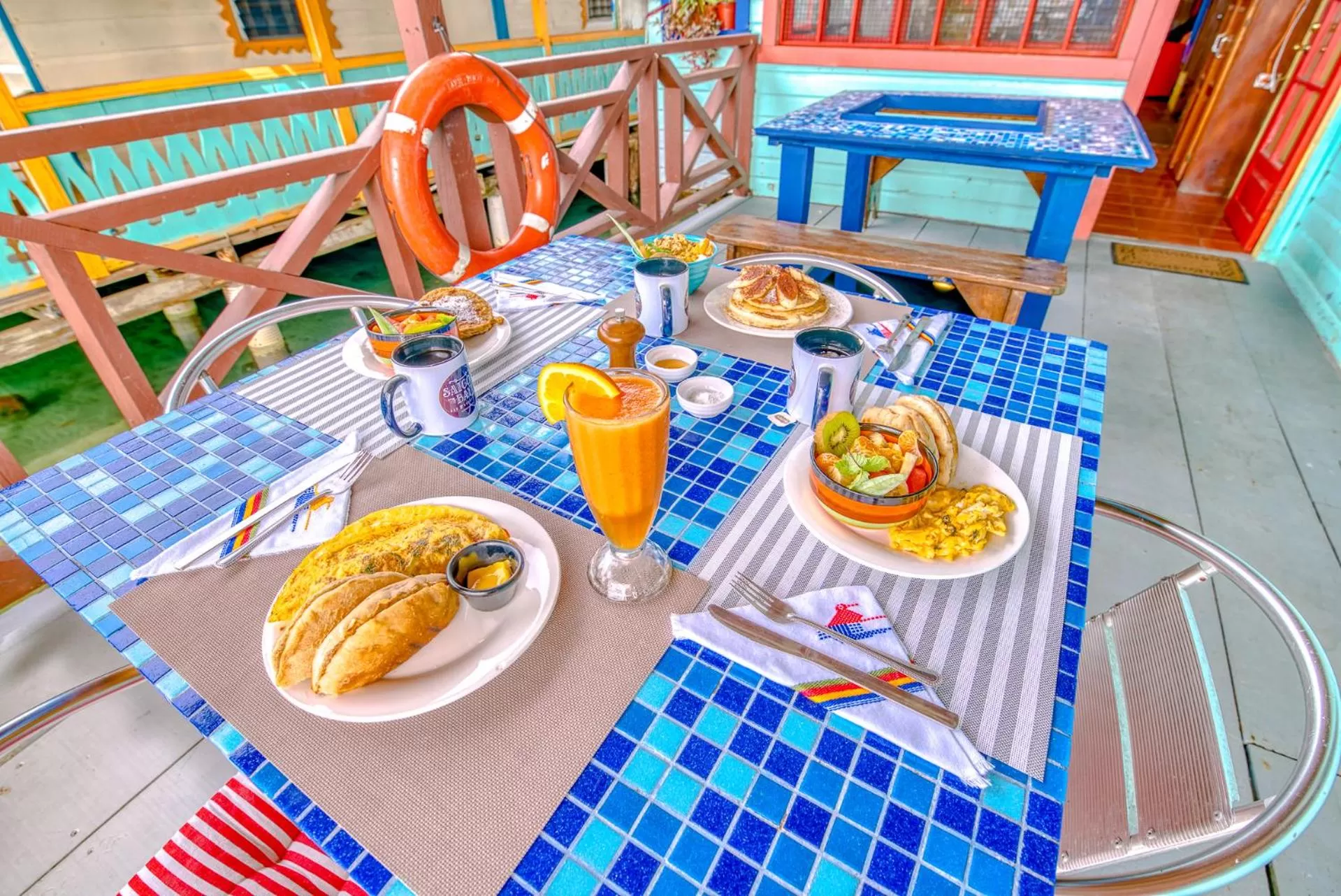 Food and drinks in Saigon Bay Bed & Breakfast