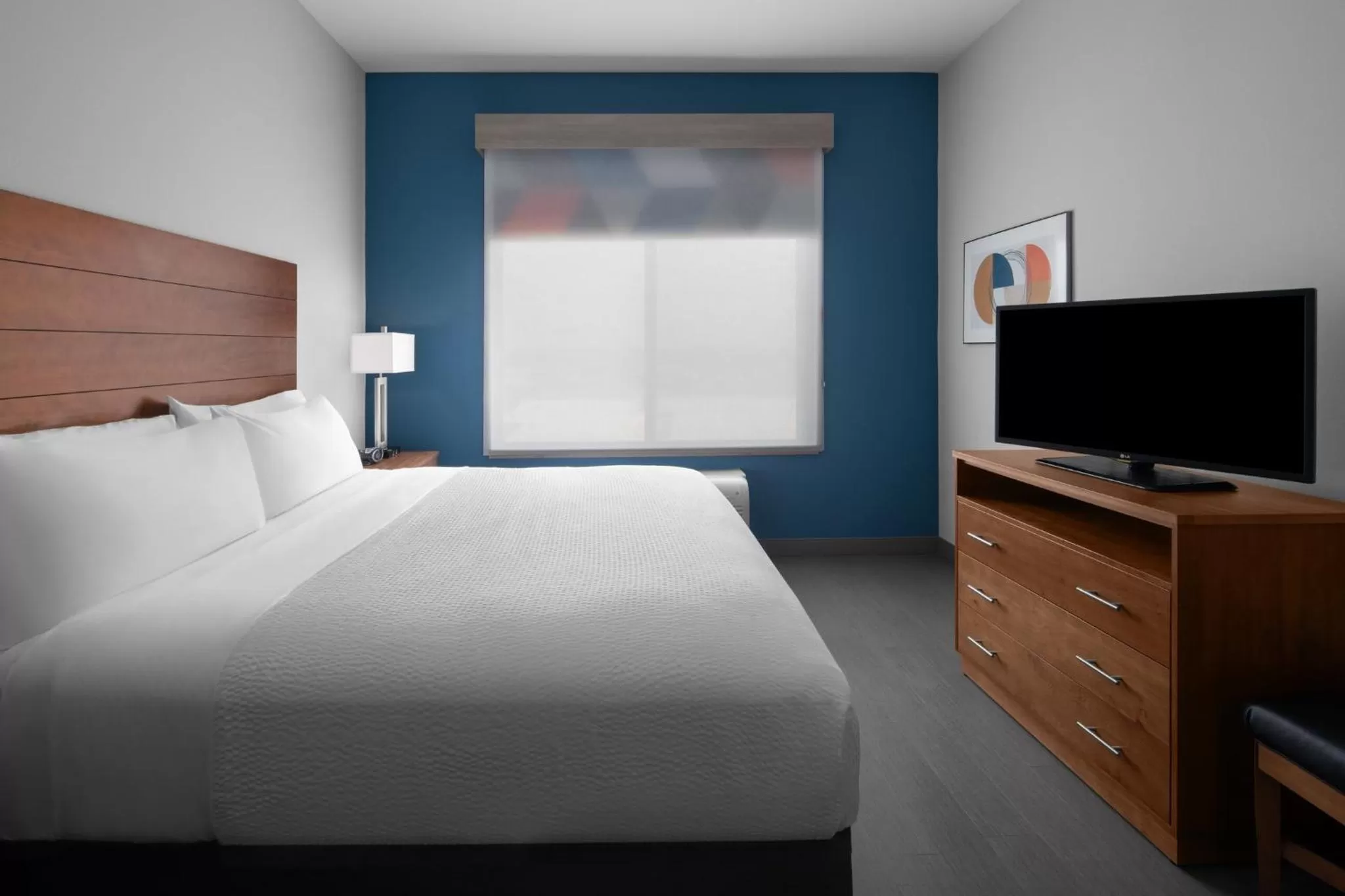 Photo of the whole room, Bed in Holiday Inn Express & Suites Midland South I-20 by IHG