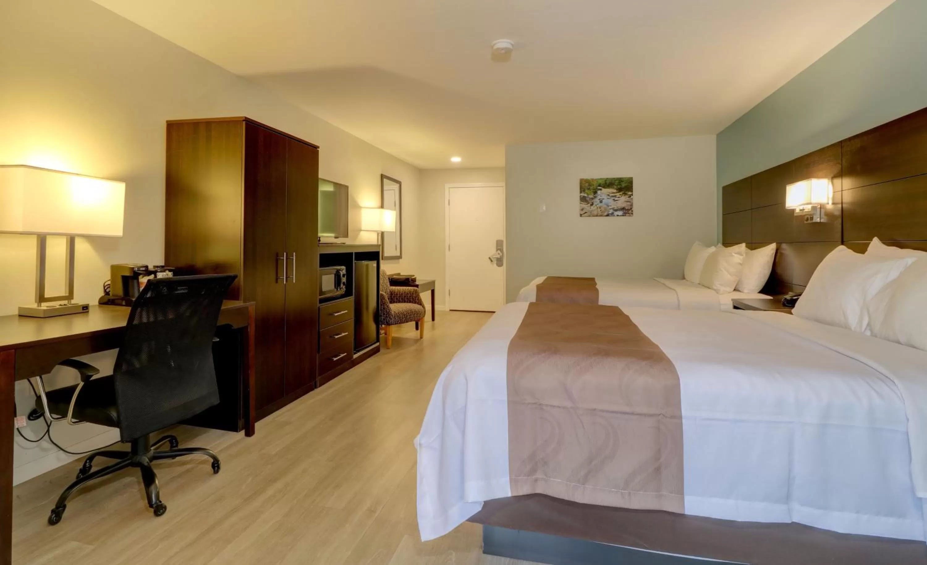 Bedroom, Bed in Quality Inn & Suites Lincoln I-93