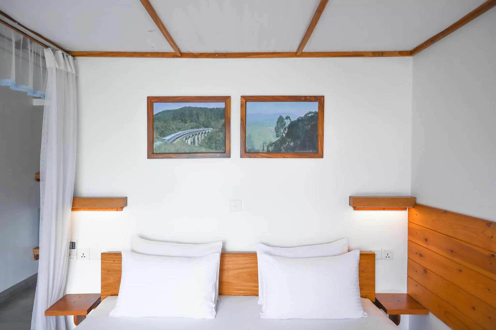 Bedroom, Bed in The One Ella