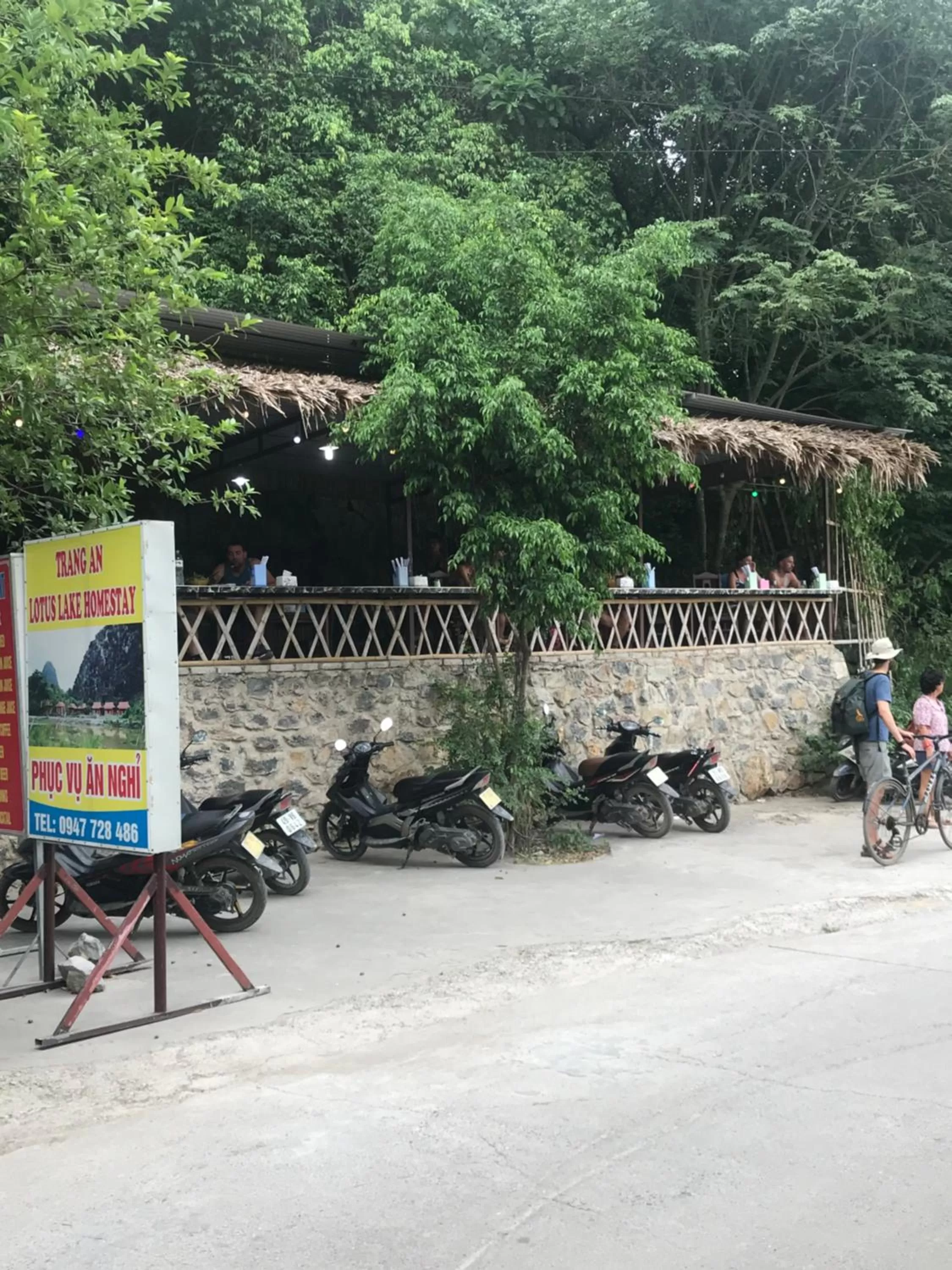 Restaurant/places to eat, Property Building in Trang An Lotus Lake Homestay