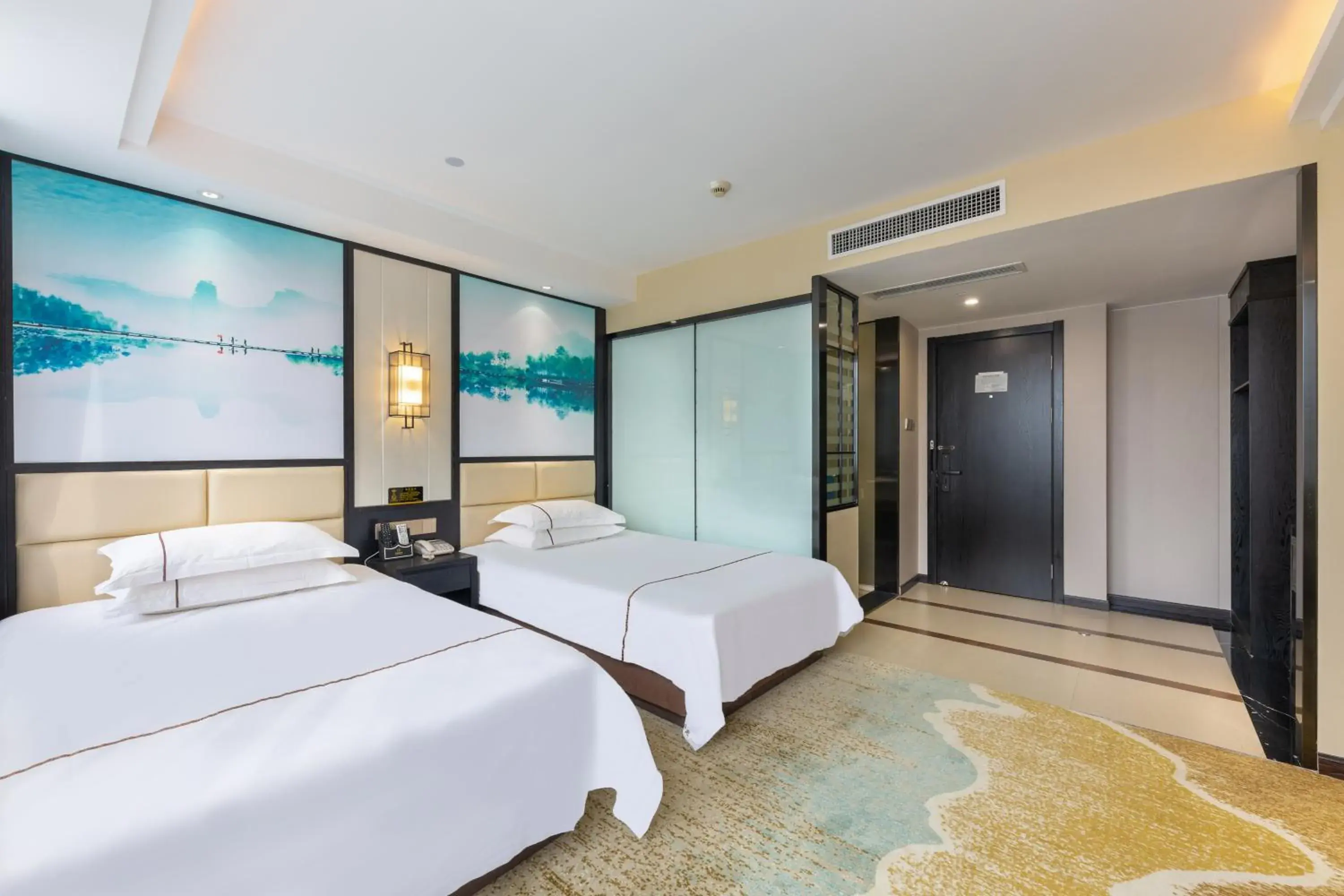 Deluxe Twin Room in Yiwu Luckbear Hotel Deluxe Twin Room in Yiwu Luckbear Hotel