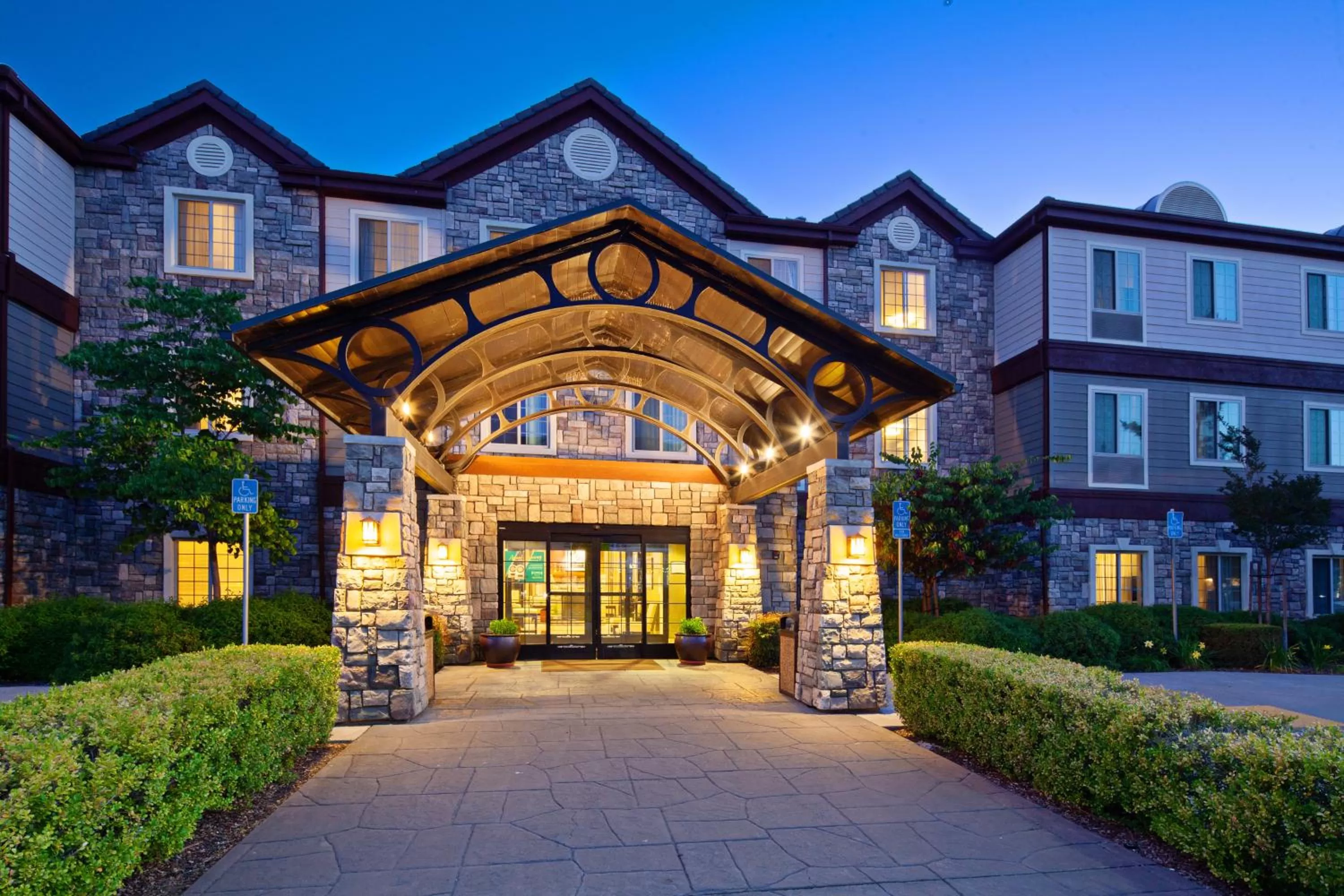 Property building in Staybridge Suites Fairfield Napa Valley Area by IHG