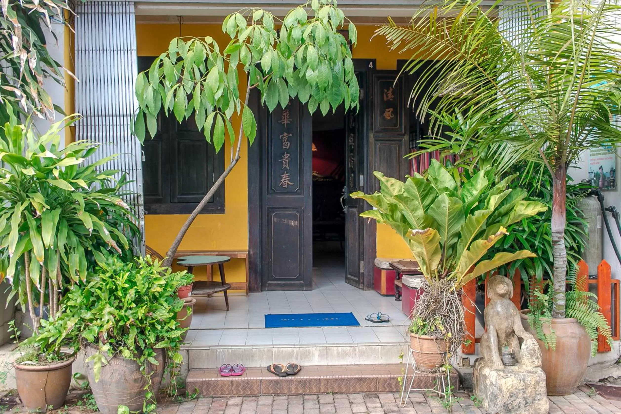 Facade/entrance in Voyage Guesthouse