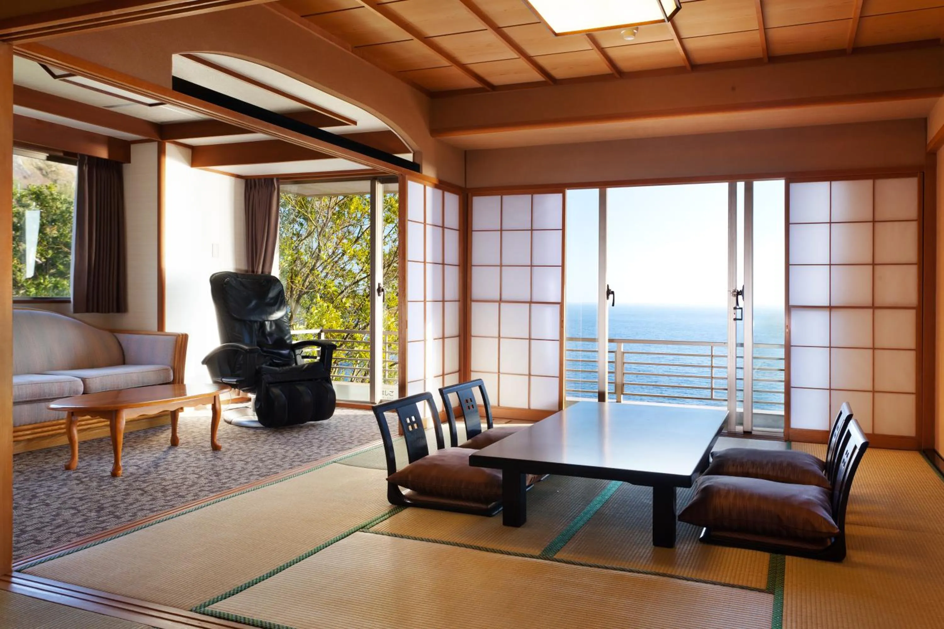 Japanese-Style Corner Suite with French Kaiseki Course Dinner - Sea View in Kissho Caren
