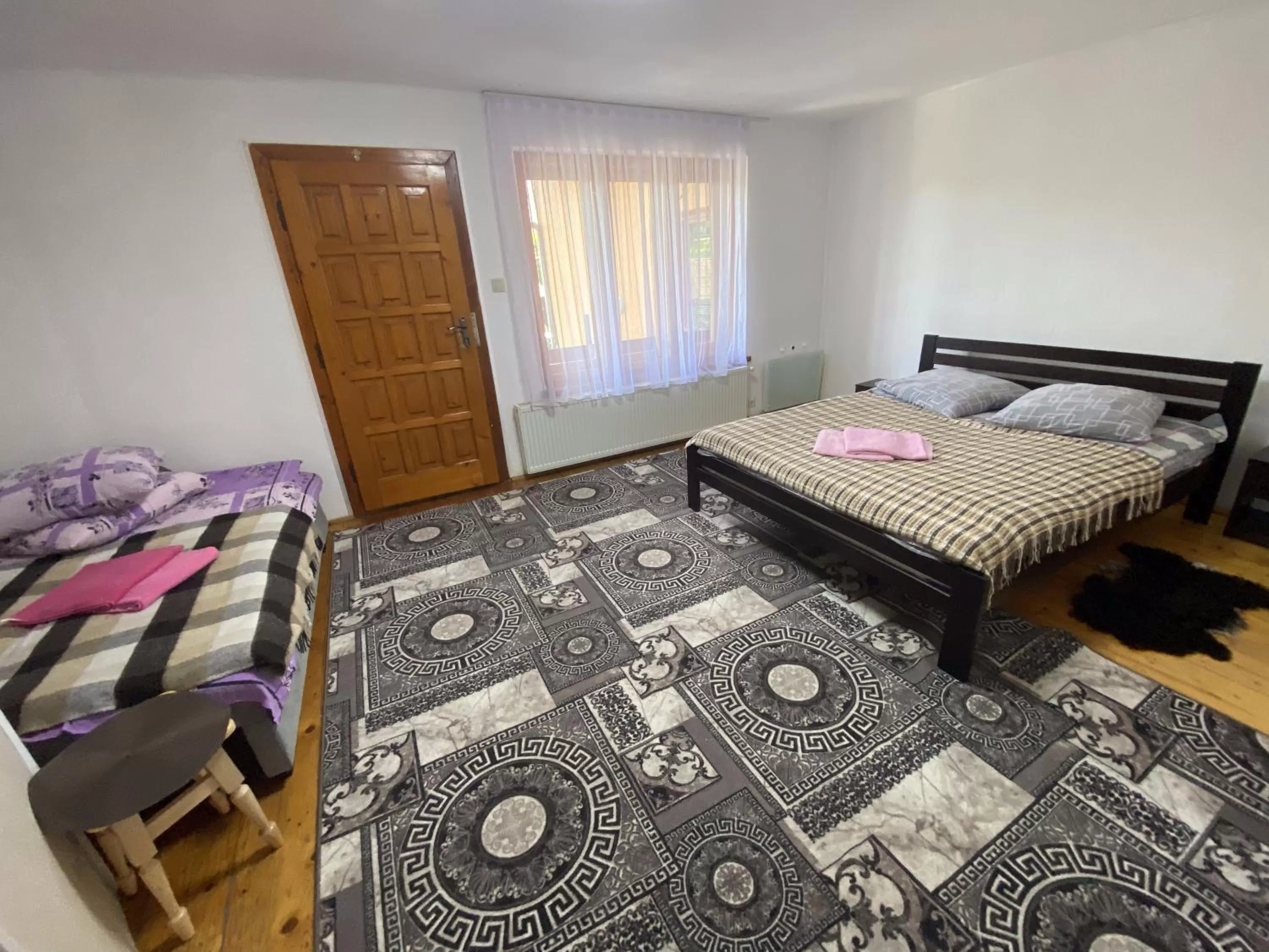 Bed in Kolyba Opryshkiv