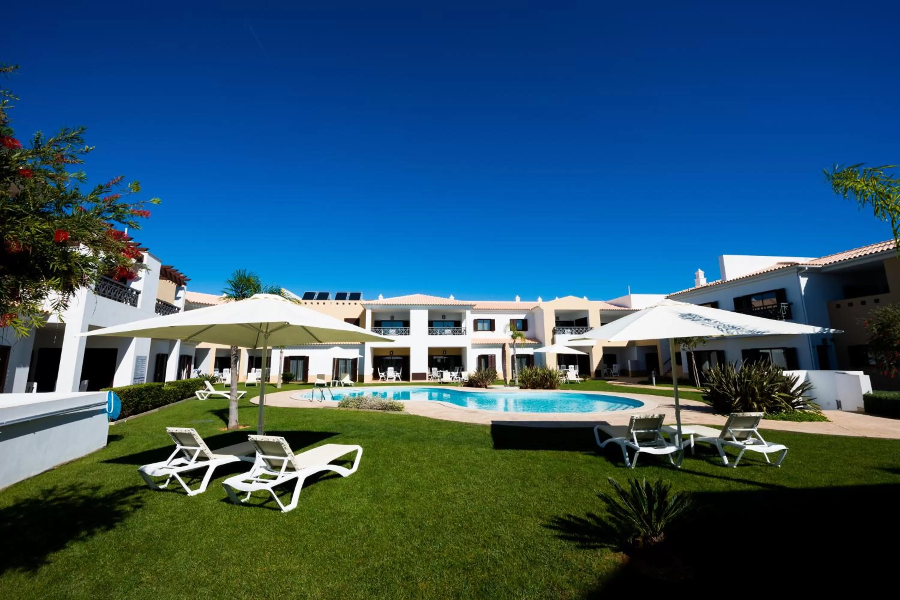 Facade/entrance in Sagres Time Apartamentos