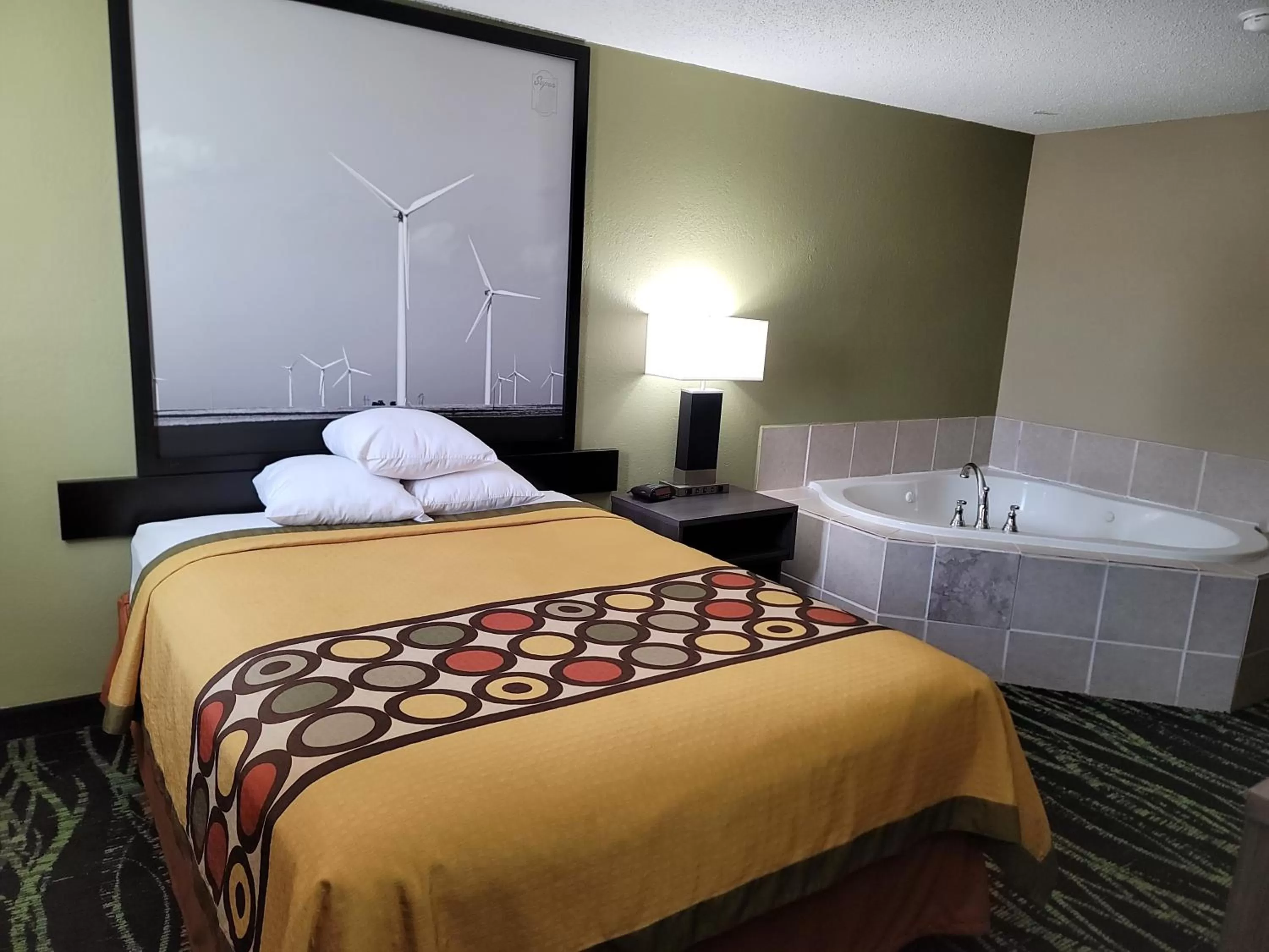 Bedroom, Bed in Red Lion Inn and Suites Liberty