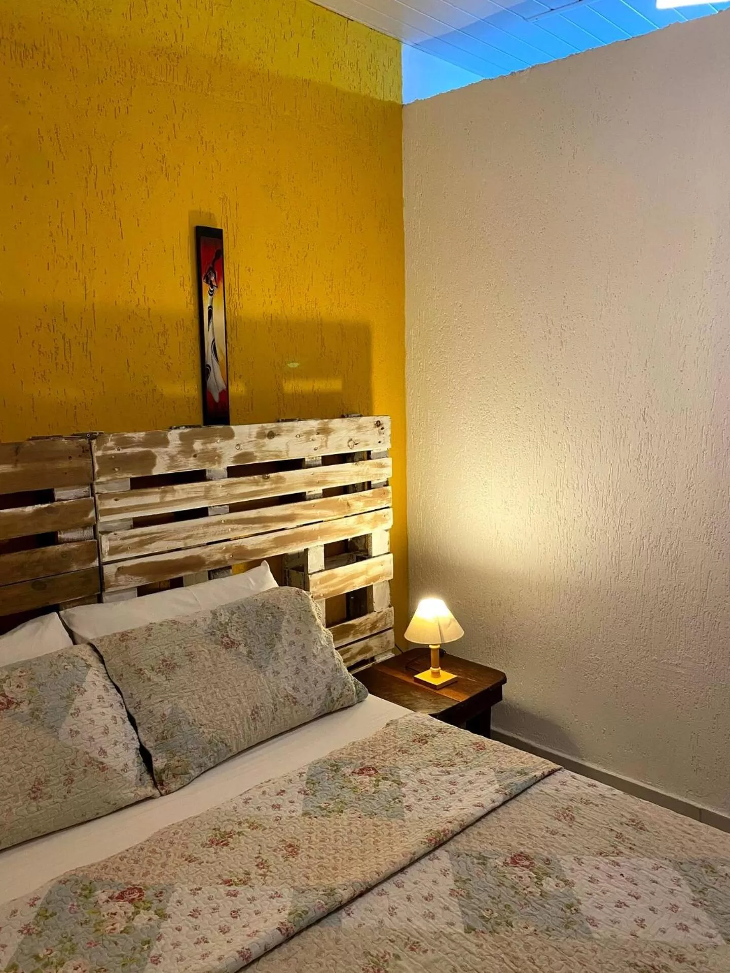 Photo of the whole room, Bed in Pousada Porto Búzios