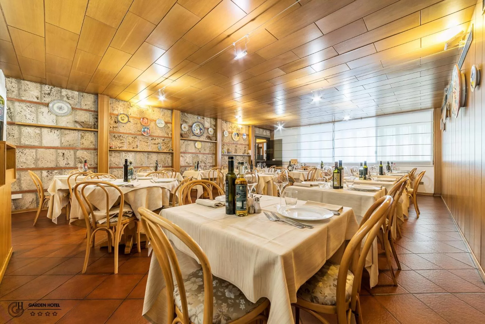Restaurant/places to eat in Hotel Garden Terni