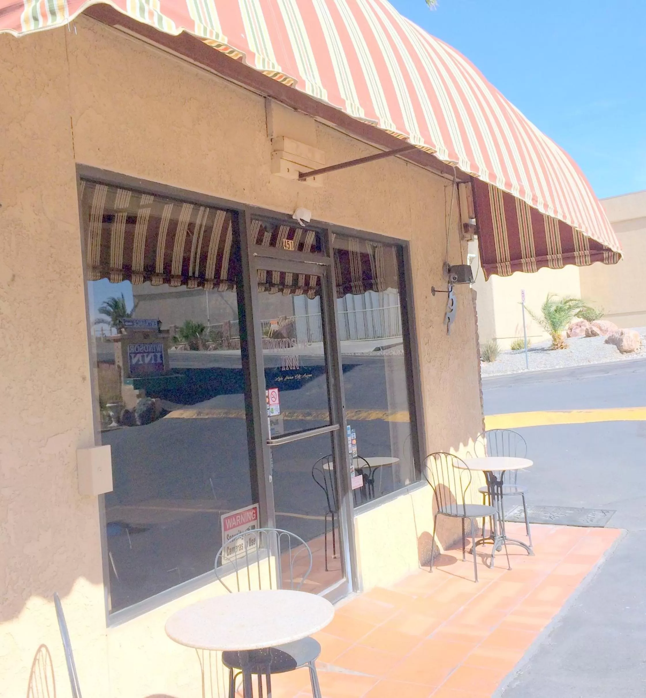 Property building in Windsor Inn Lake Havasu City