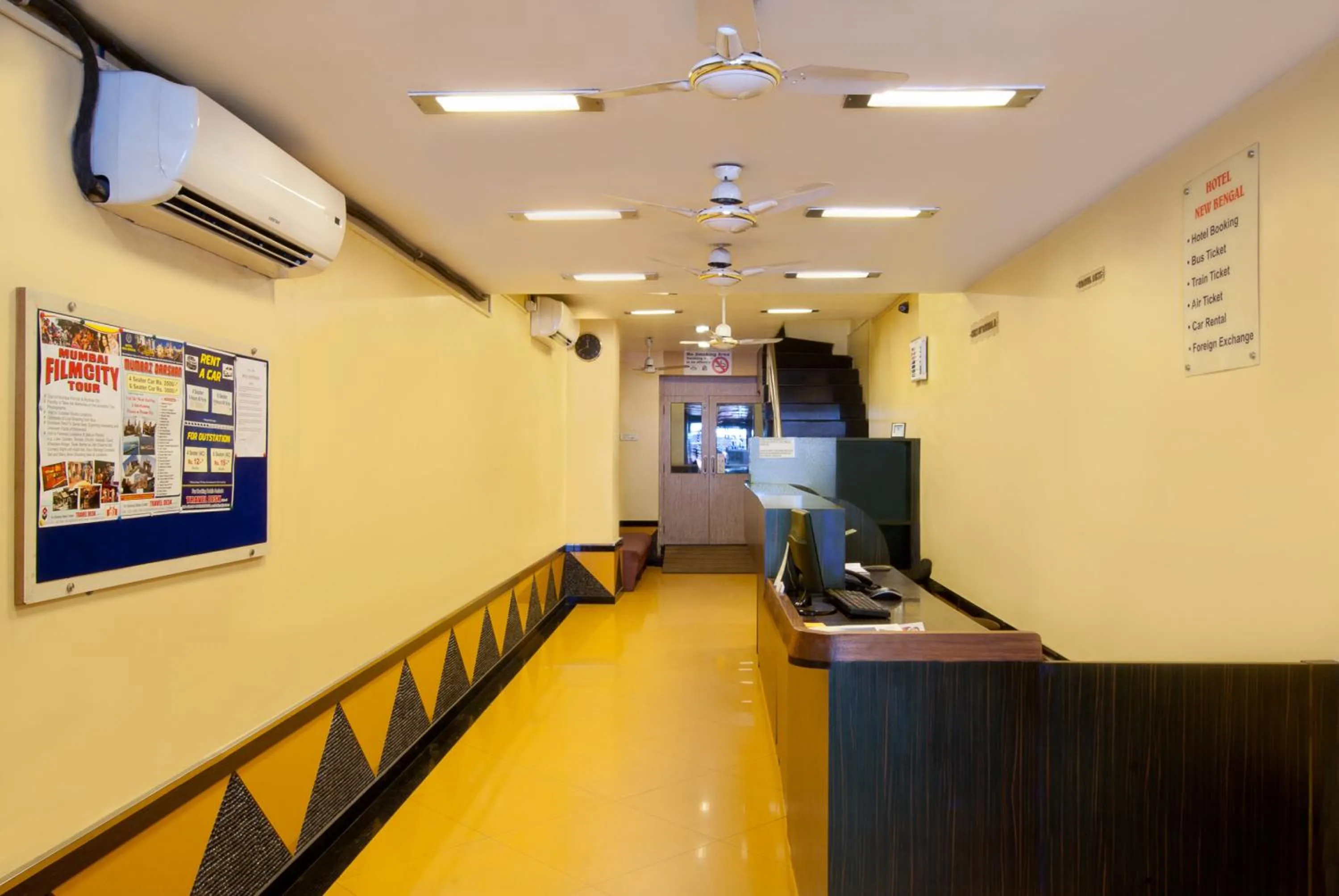 Lobby or reception in Hotel New Bengal