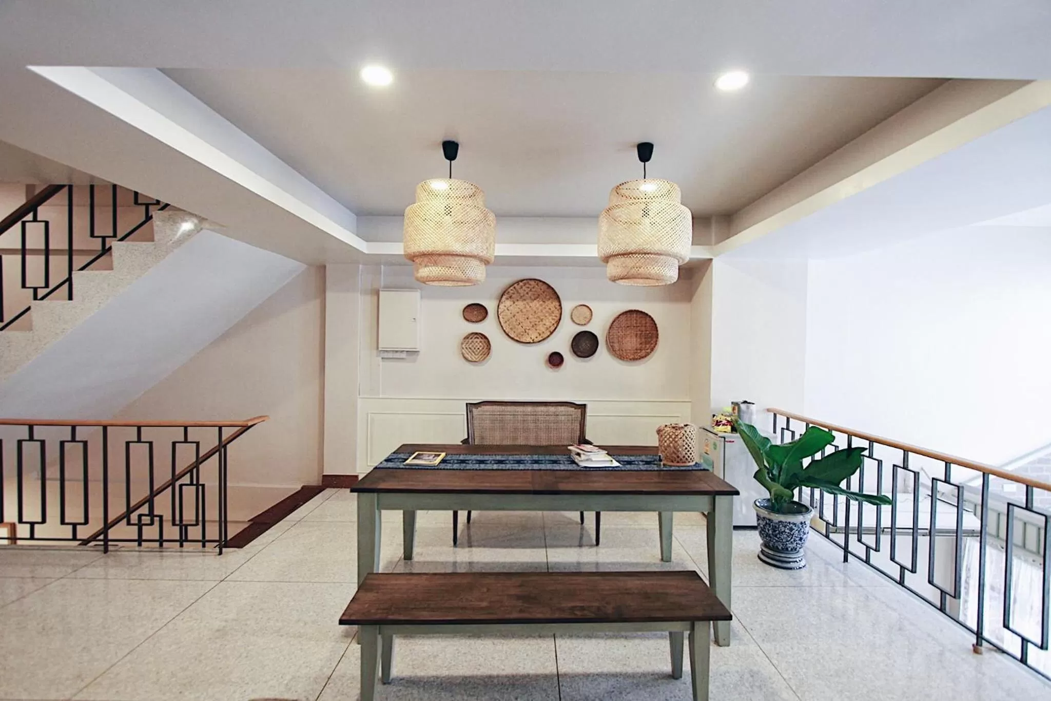 Communal lounge/ TV room in Vera Nidhra - Self check-in after 6pm