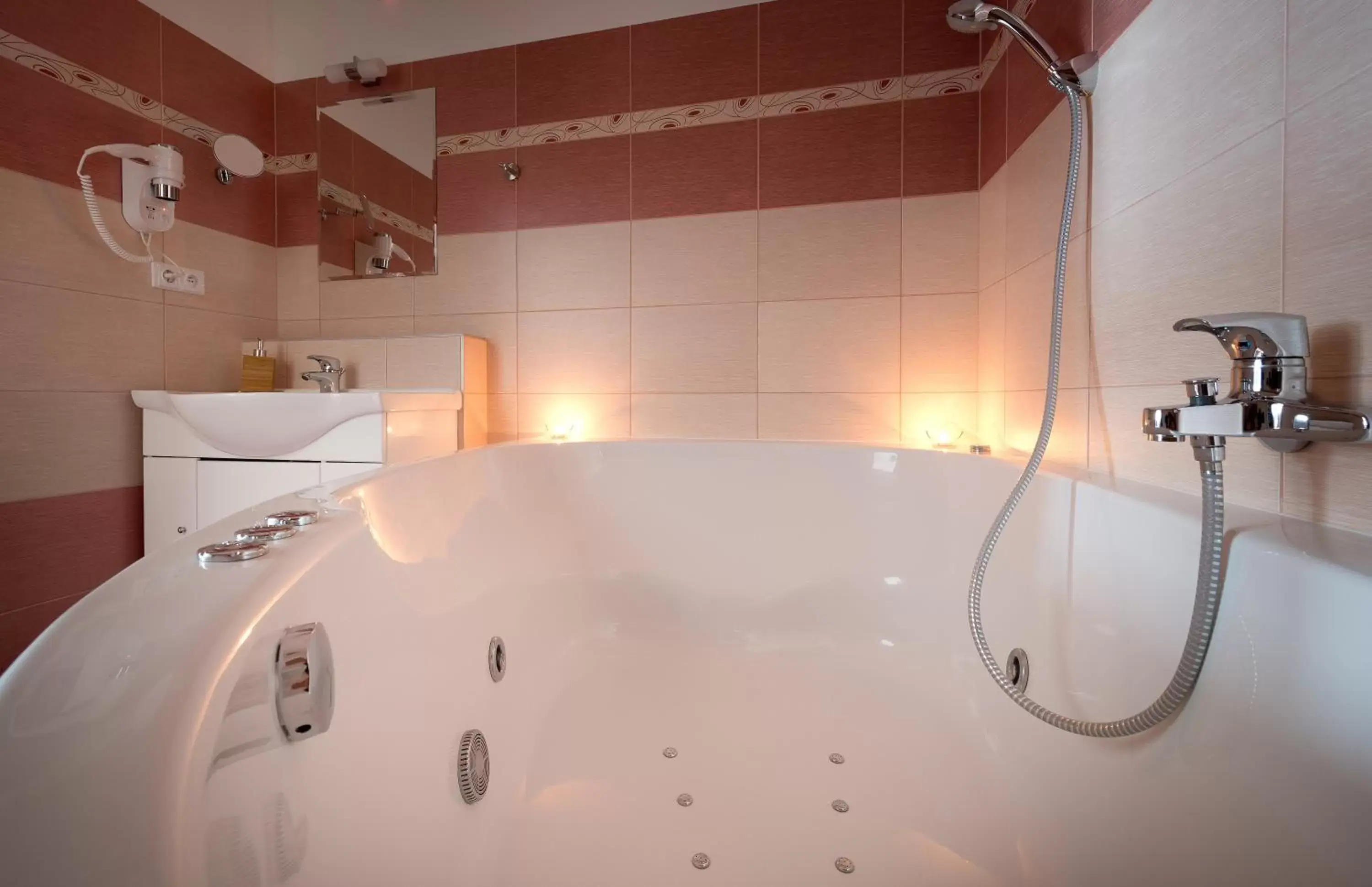 King Suite with Spa Bath in Wellness penzion Medličky King Suite with Spa Bath in Wellness penzion Medličky