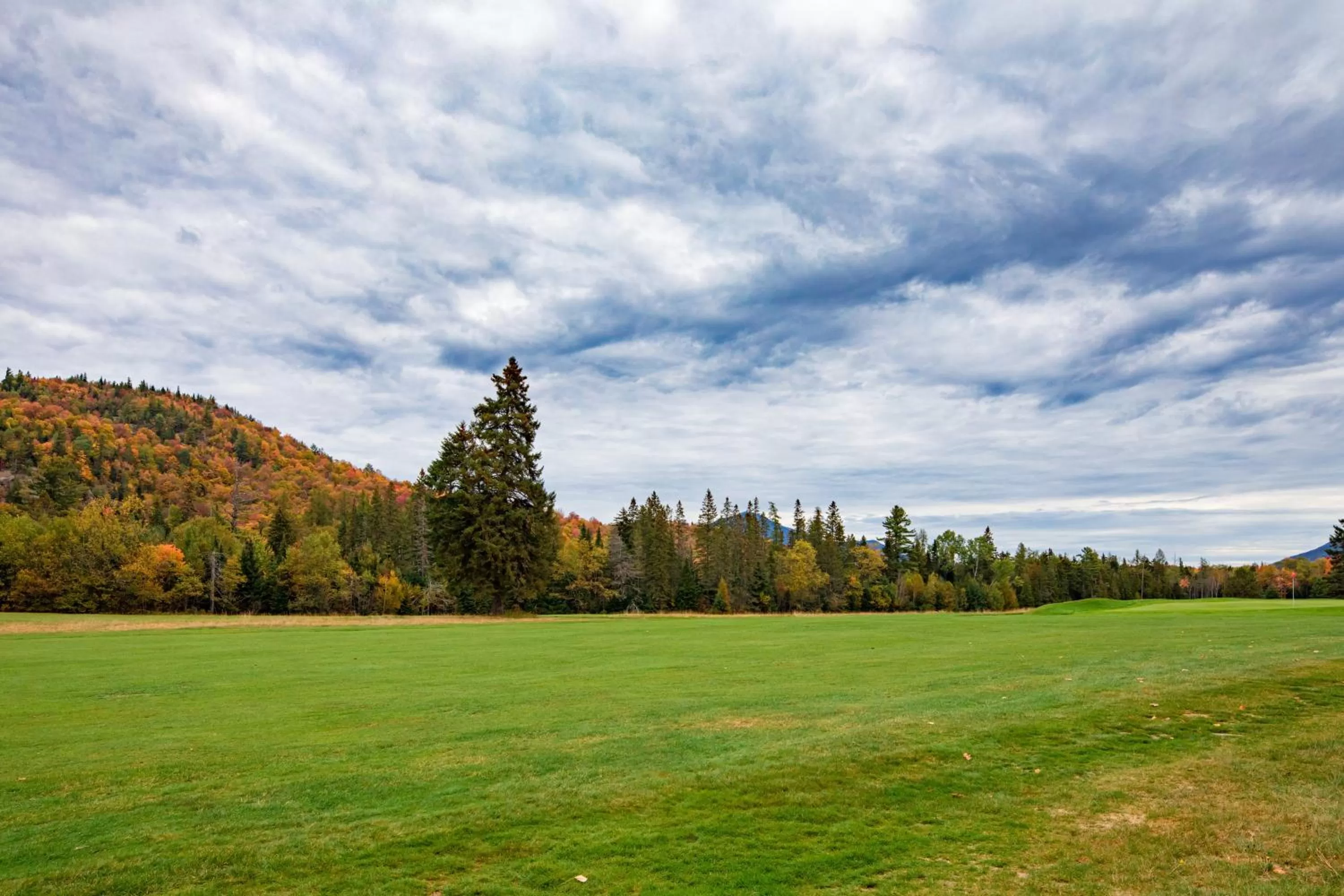 Golfcourse in Crowne Plaza Lake Placid by IHG