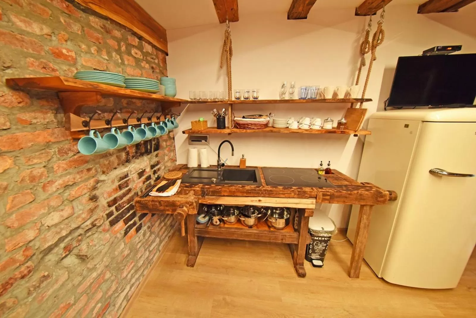 Kitchen/Kitchenette in Hiša stare mame